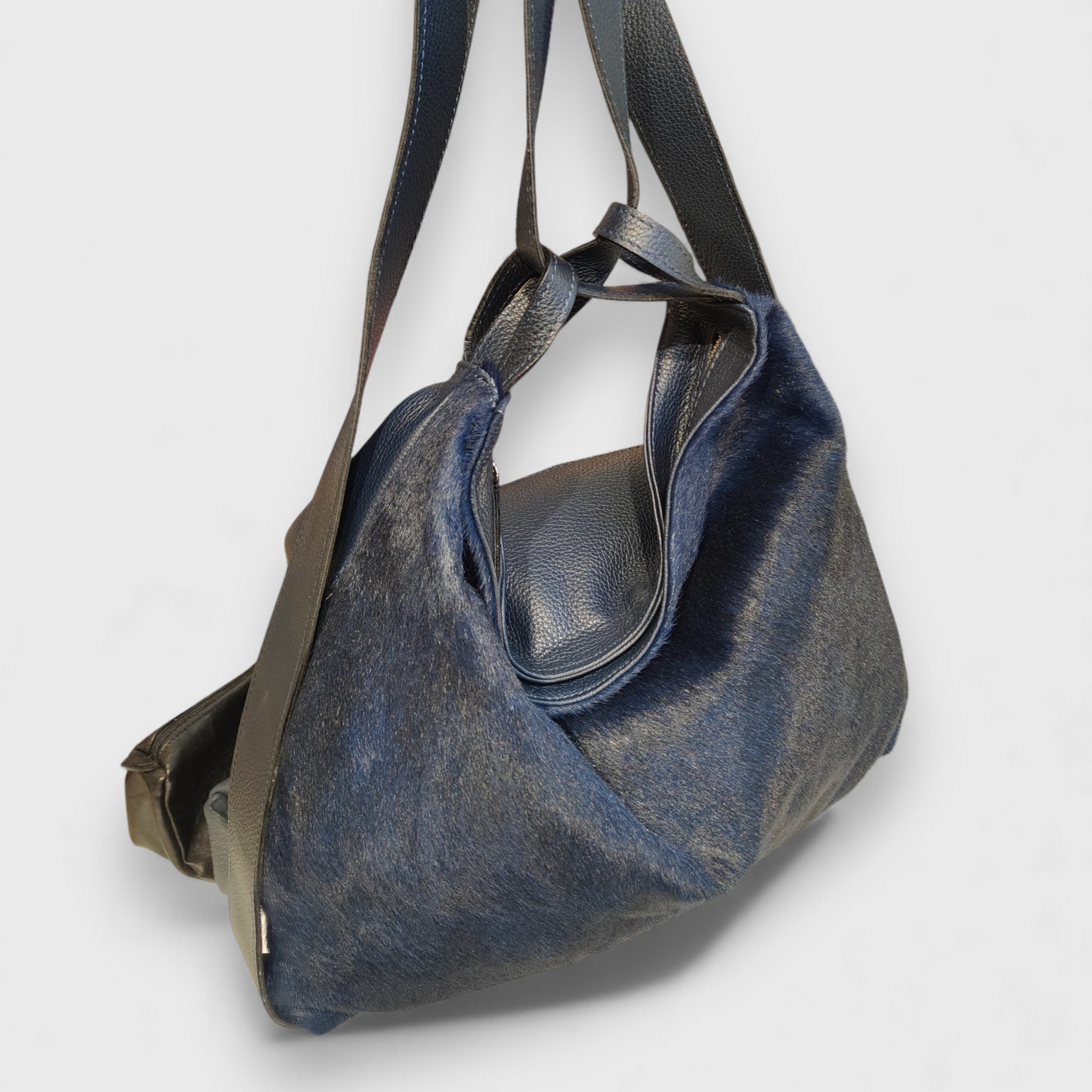 Pelletteria Pelle Nuda Milano, Artigianato italiano, Vera pelle, Negozio borse donna, Zaino Roma cavallino blu