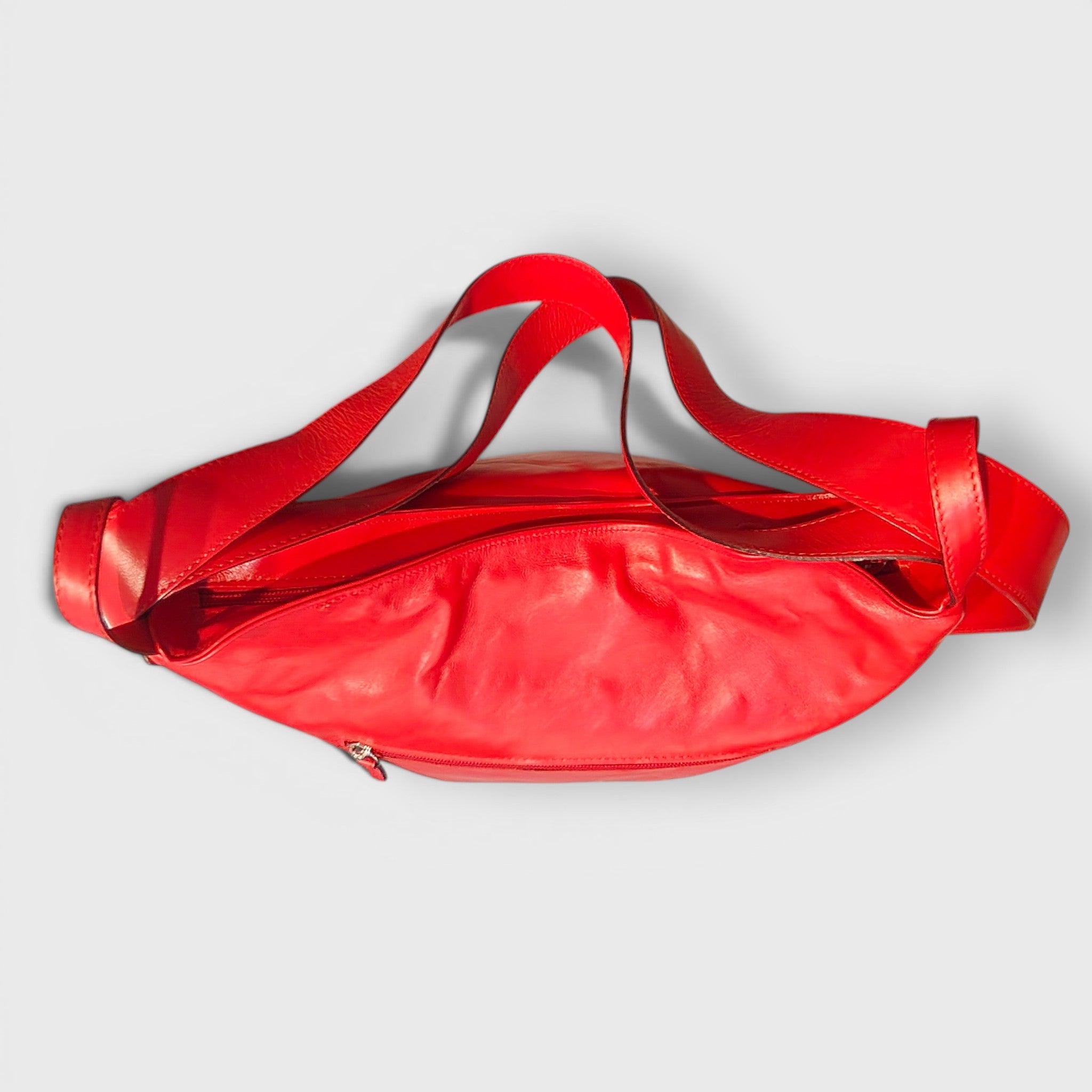 Pelletteria Pelle Nuda Milano, Vera pelle italiana, Negozio borse donna, Zaino Roma rosso