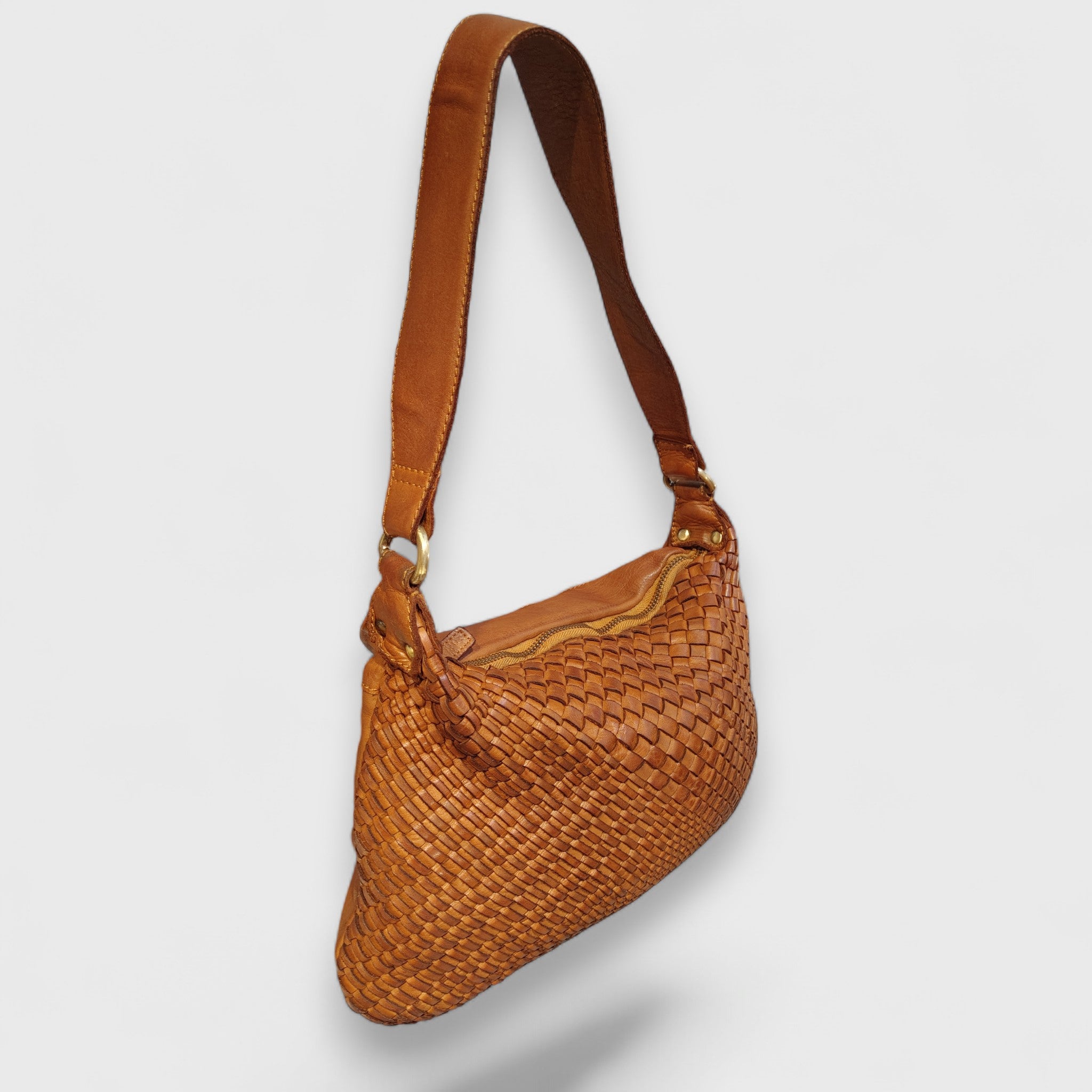 Pelletteria Pelle Nuda Milano, Artigianato Italiano, Vera Pelle, Negozio borse donna, Big Intrecciata marrone