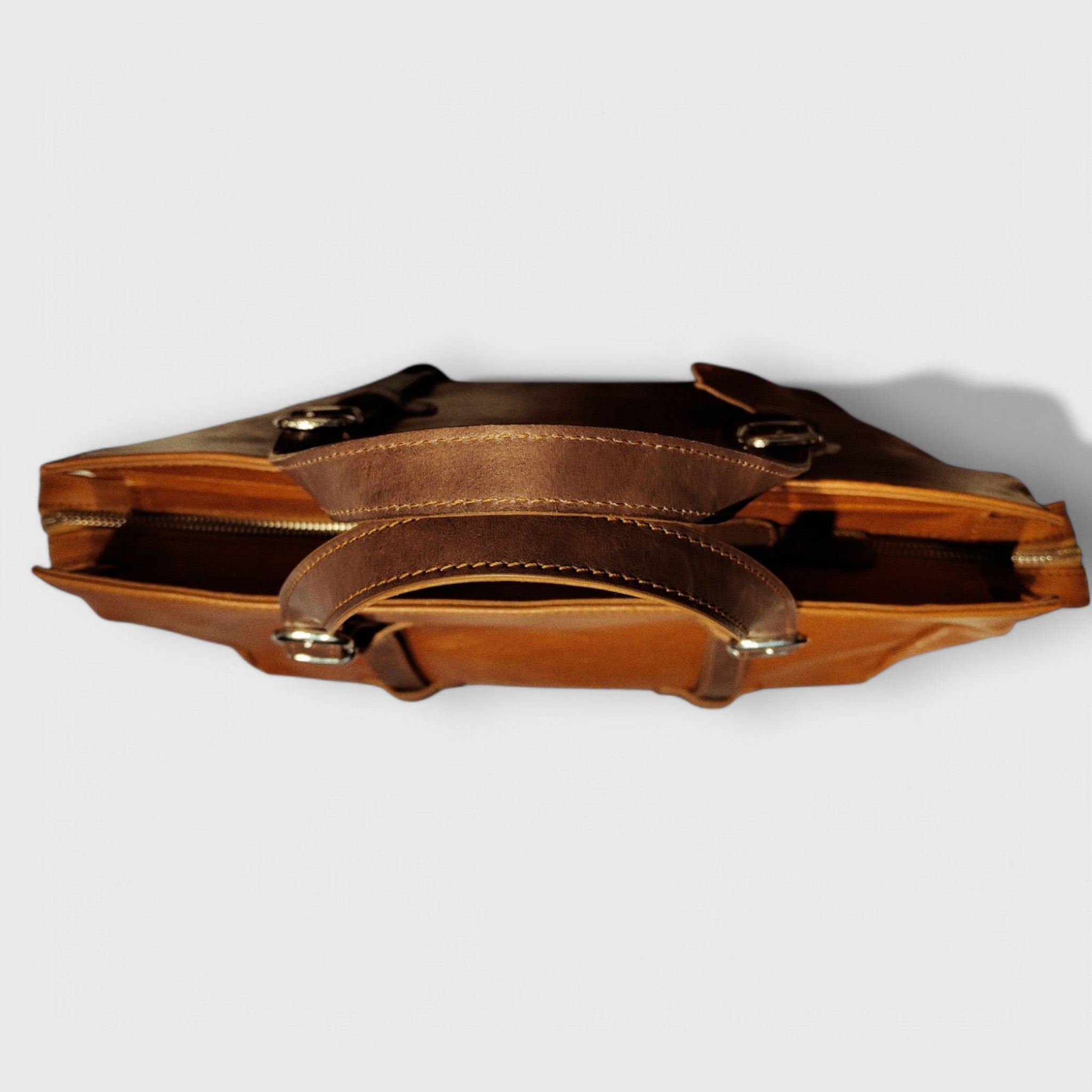 Pelletteria Pelle Nuda Milano, Artigianato Italiano, Vera pelle, Negozio borse donna, Inglesina marrone