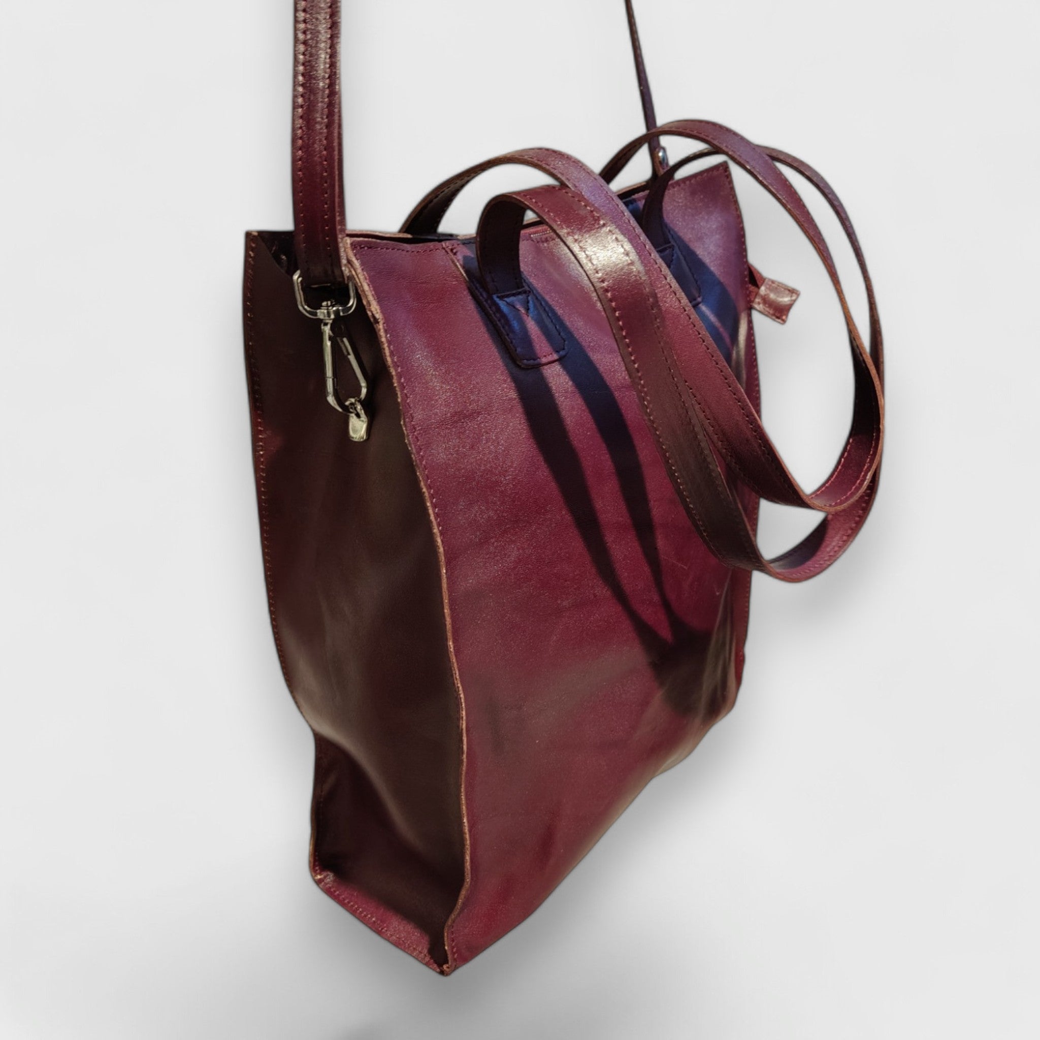 Pelletteria Pelle Nuda Milano, Artigianato italiano, vera pelle, borsa donna, shopper, Simona bordeaux