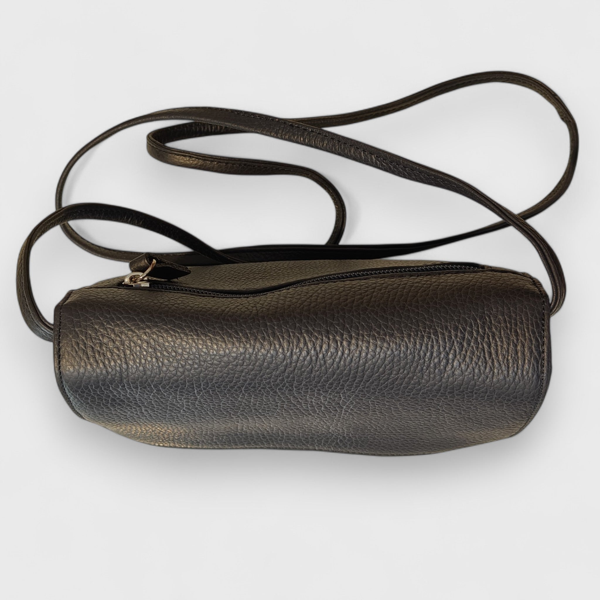 Pelletteria Pelle Nuda Milano, Artigianato Italiano, Vera Pelle, Negozio borse donna, Tre soffietti blu