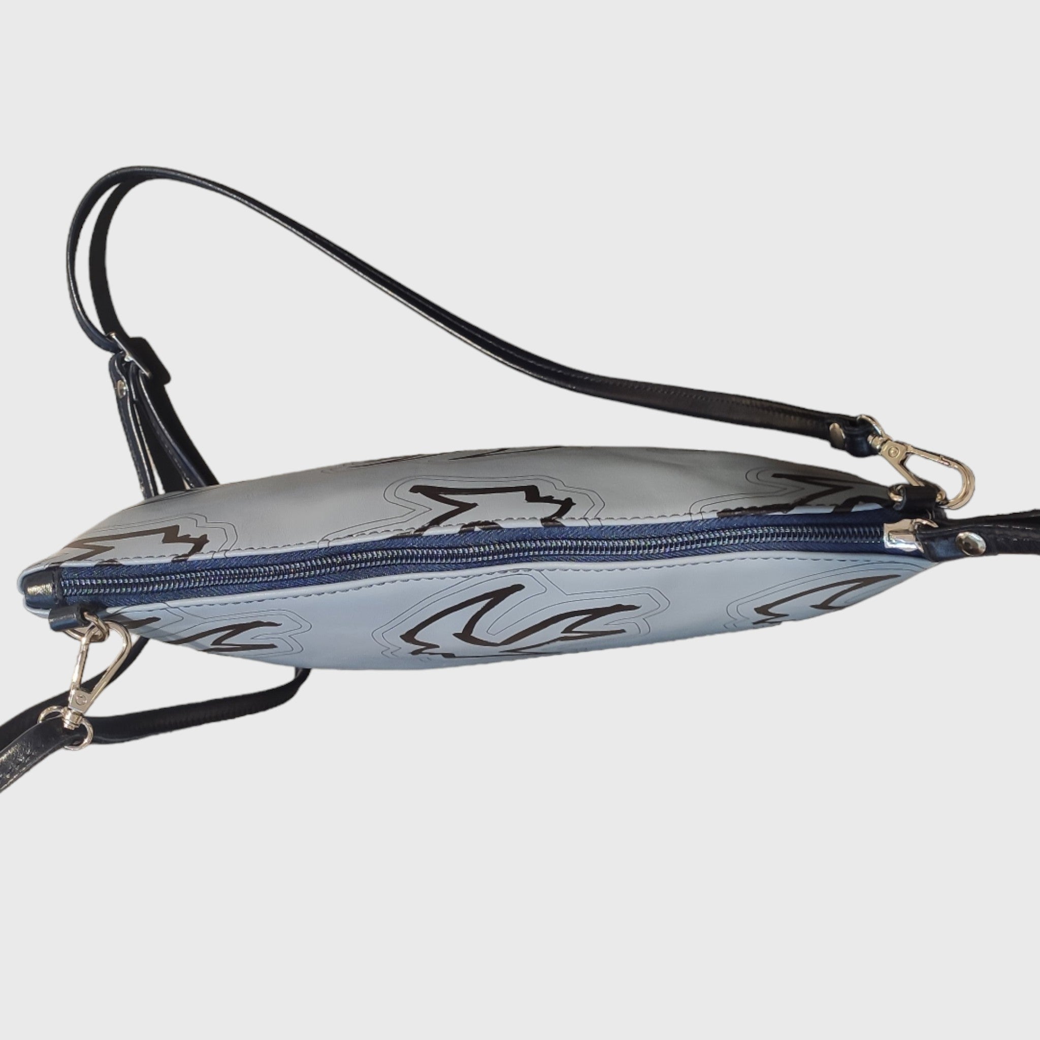 Pelletteria Pelle Nuda Milano, artigianato italiano, vera pelle, borsa donna, Trousse Clara celeste