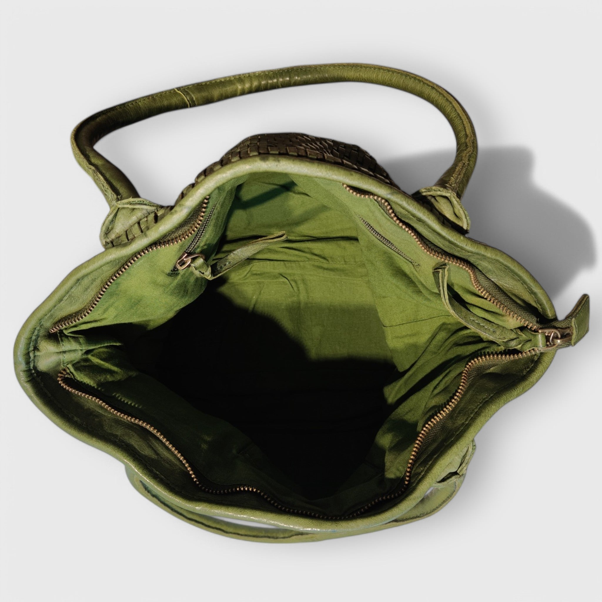 Venere in green leather