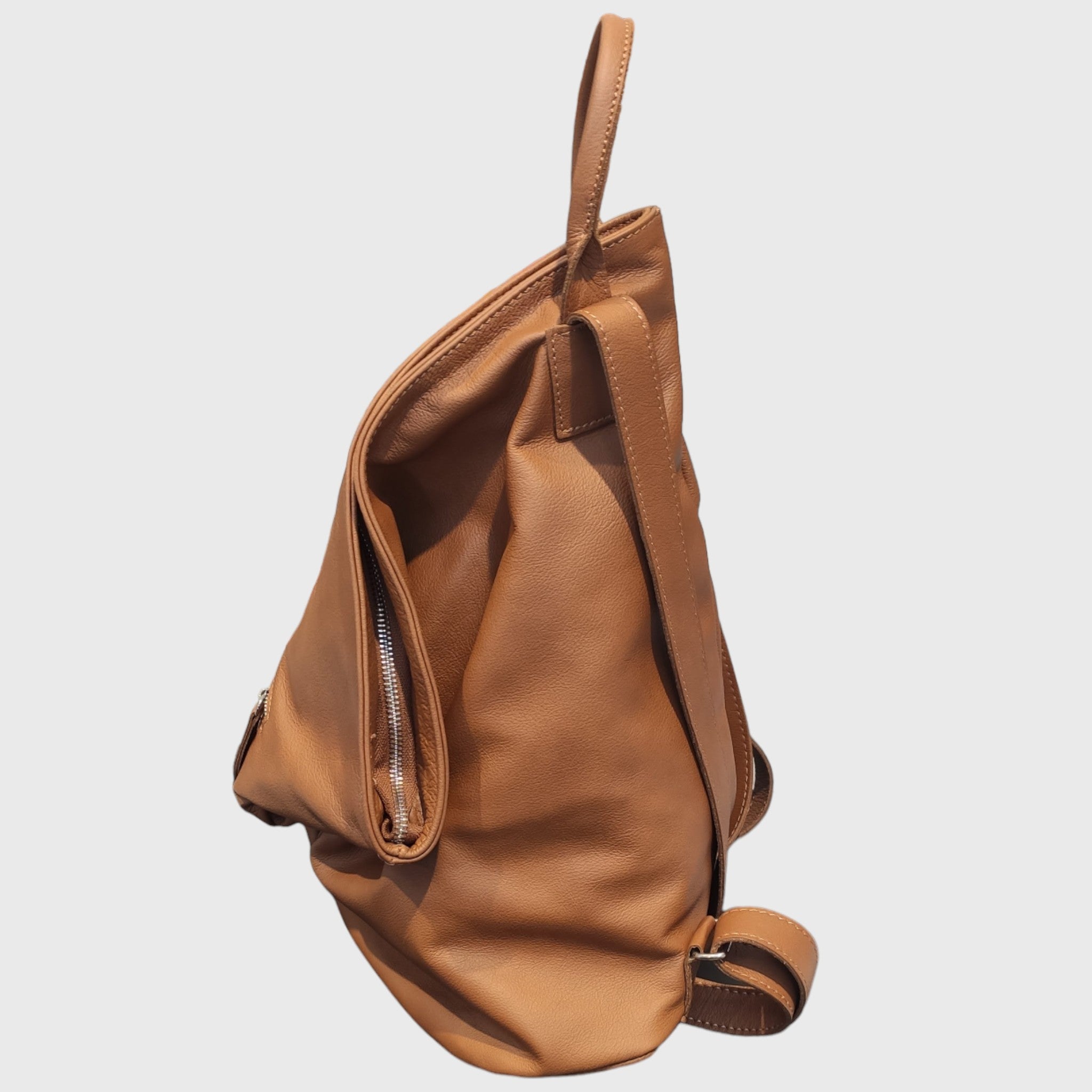 Zaino Cono, Borsa zaino, Pelletteria Pelle Nuda Milano, Artigianato italiano, vera pelle