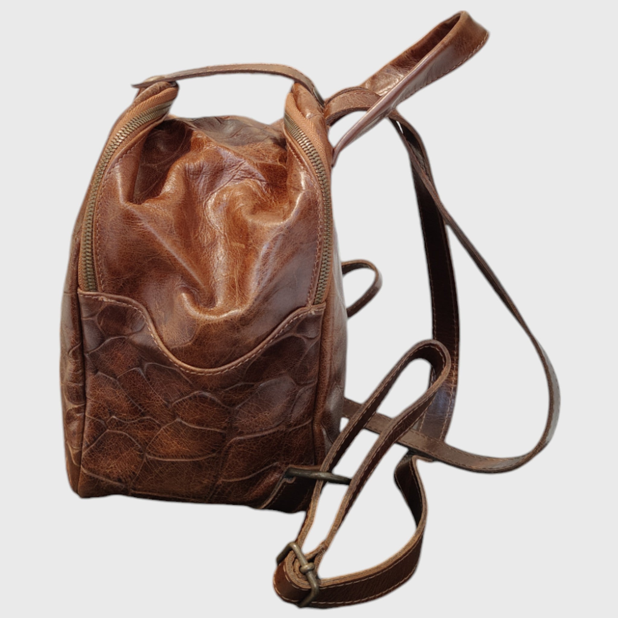 Pelletteria Pelle Nuda Milano, Artigianato italiano, vera pelle, borsa donna, Zaino micro marrone