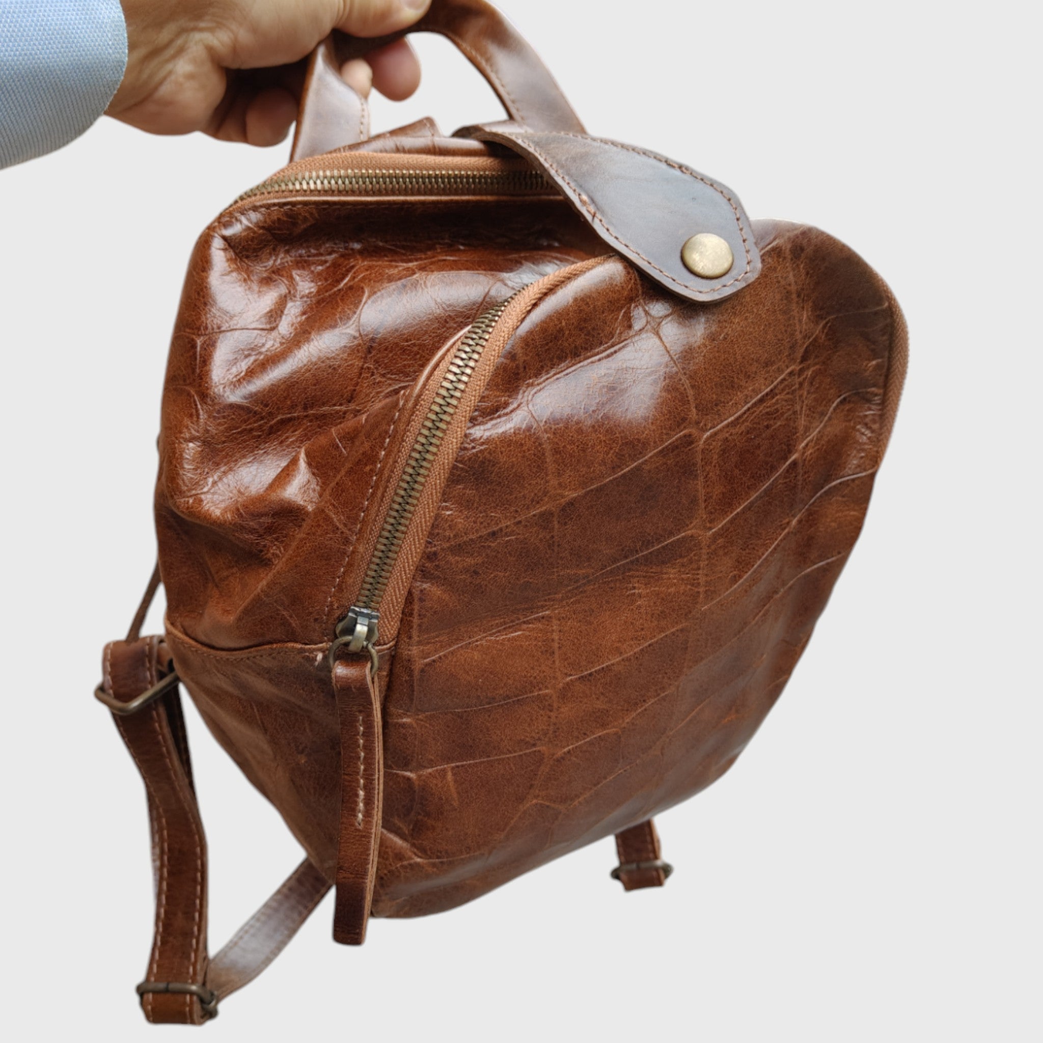 Pelletteria Pelle Nuda Milano, Artigianato italiano, vera pelle, borsa donna, Zaino micro marrone