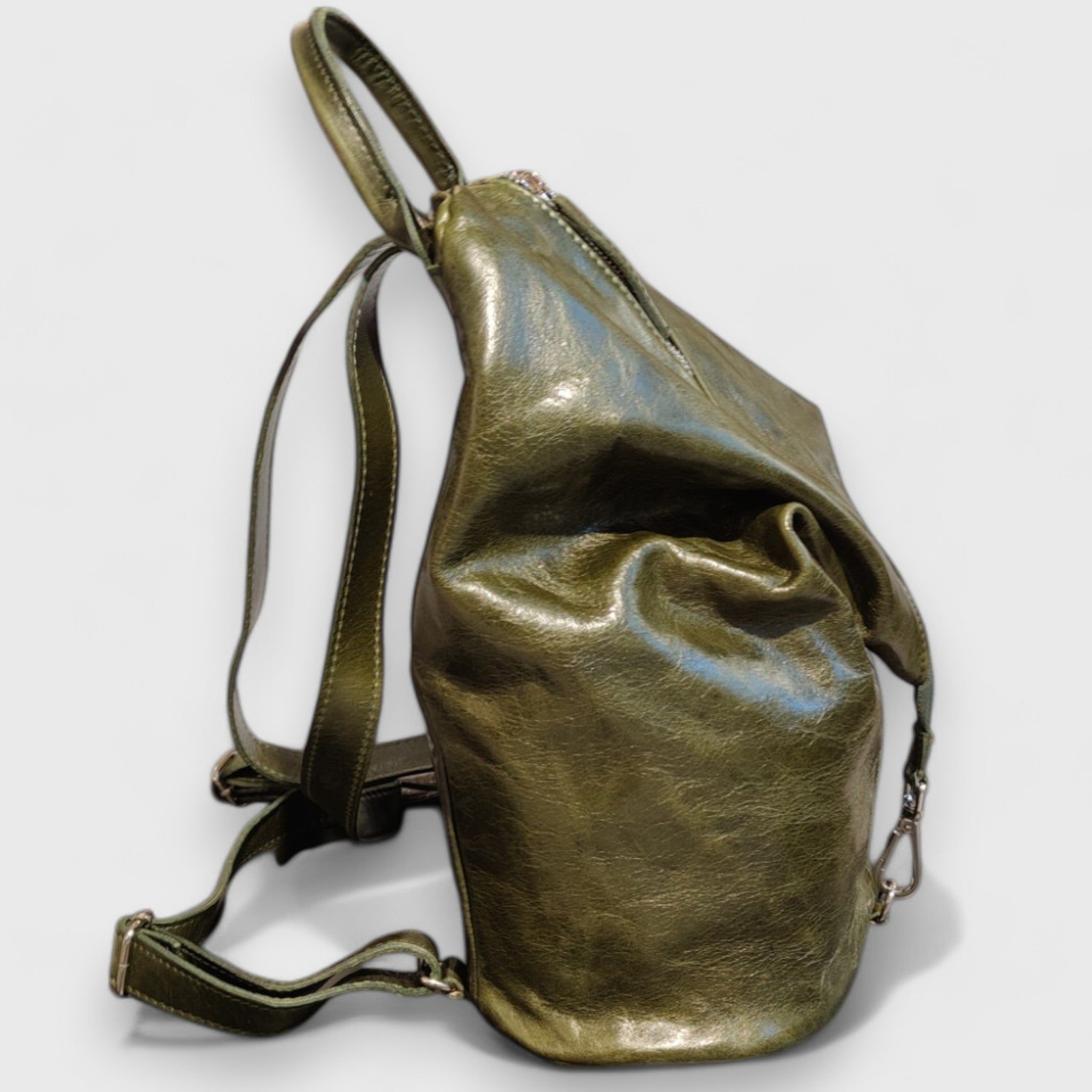 Pelletteria Pelle Nuda Milano, artigianato italiano, vera pelle, zaino uomo e donna, Zaino Rino verde