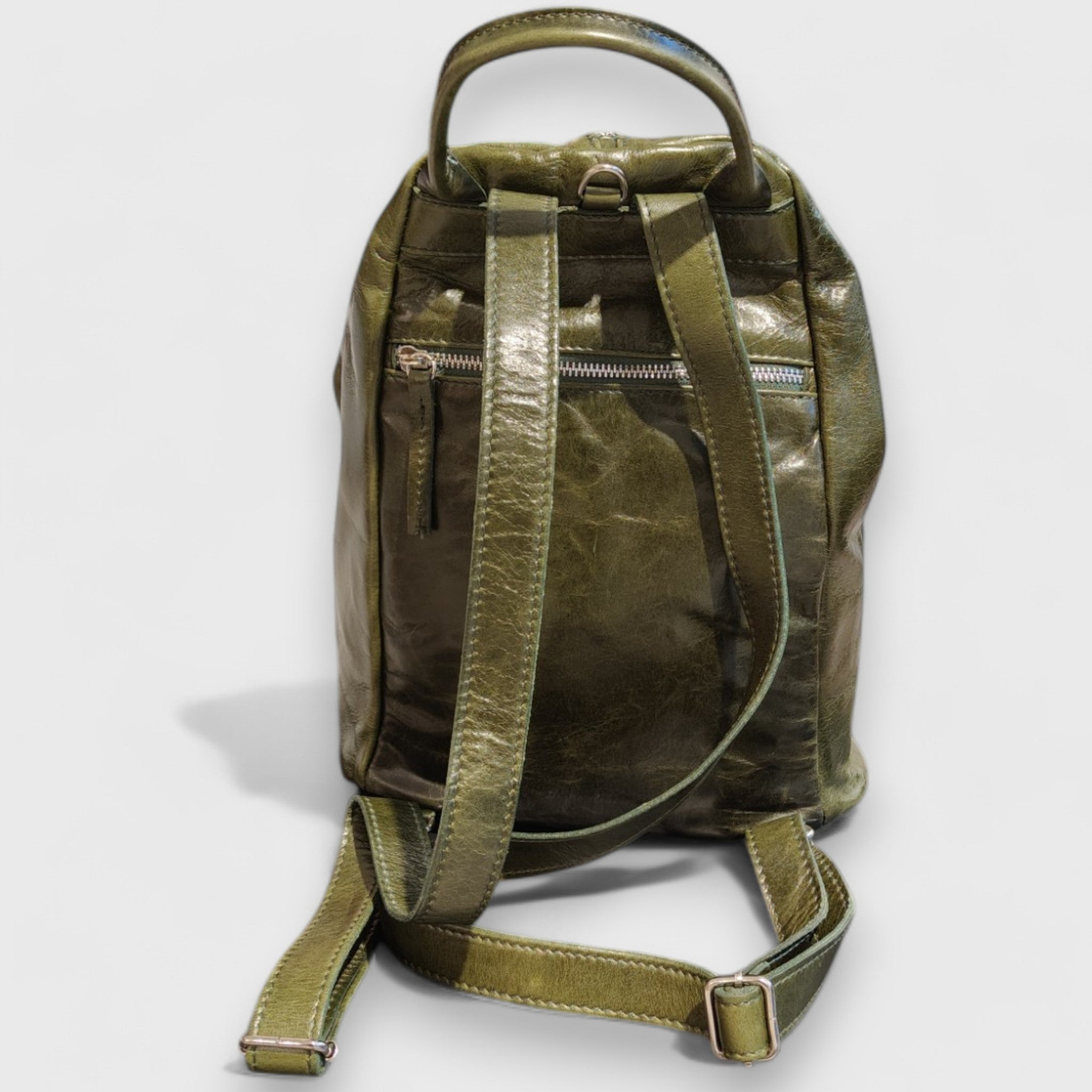 Pelletteria Pelle Nuda Milano, artigianato italiano, vera pelle, zaino uomo e donna, Zaino Rino verde