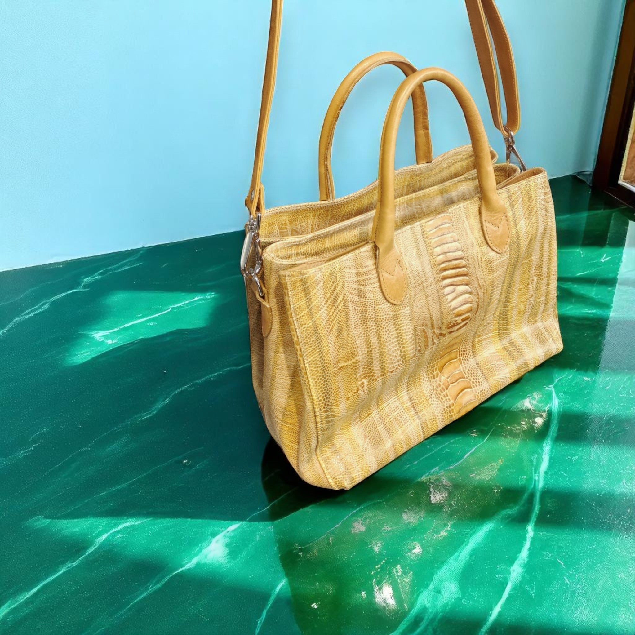 Pelletteria Pelle Nuda Milano, Artigianato Italiano, Vera Pelle, Negozio borse donna