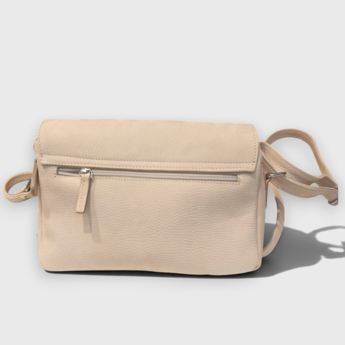 Pelletteria Pelle Nuda Milano, vera pelle italiana, Negozio borse donna, AIda nabuk beige