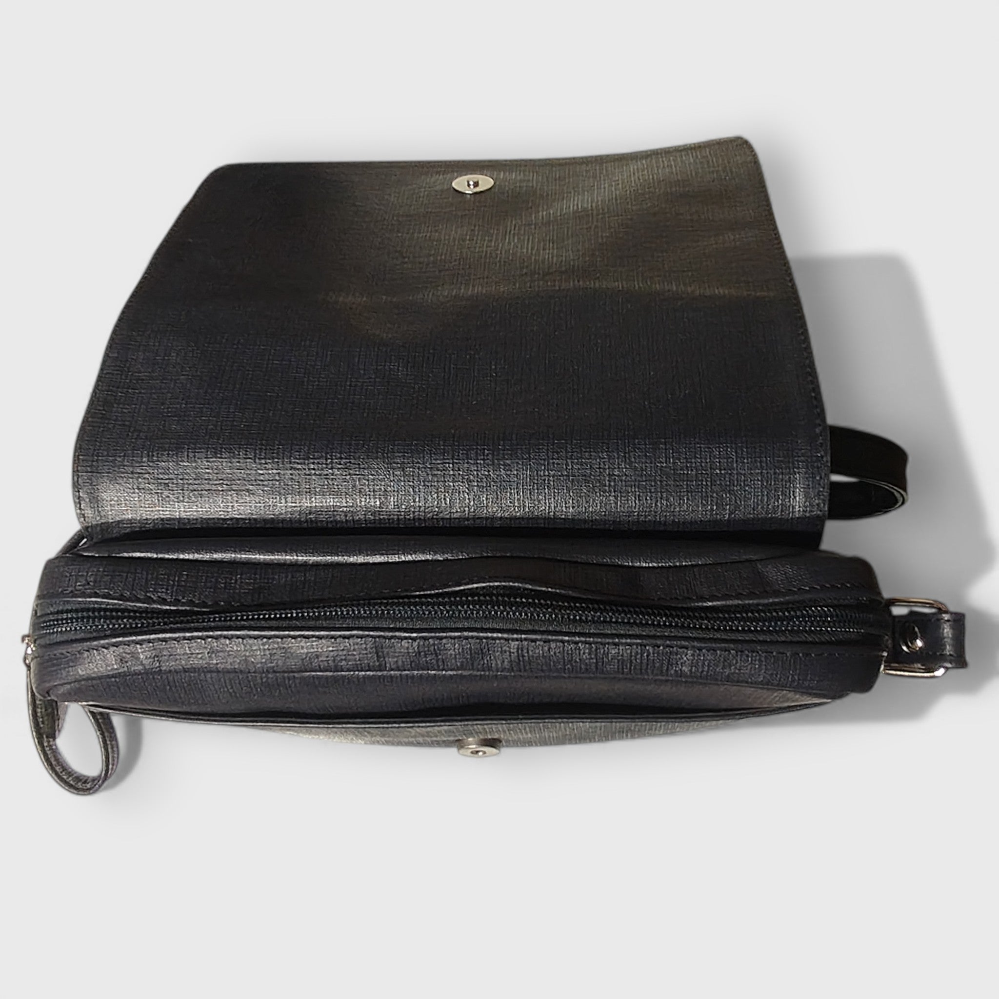 Pelletteria Pelle Nuda Milano, Artigianato Italiano, Vera pelle, Negozio borse donna, Aida blu