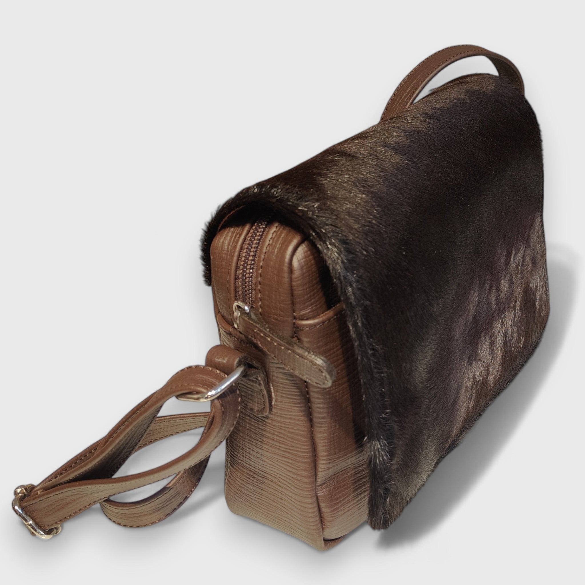 Pelletteria Pelle Nuda Milano, Artigianato Italiano, Vera pelle, Negozio borse donna, Aida marrone cavallino