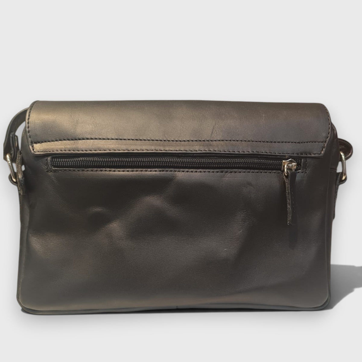 Pelletteria Pelle Nuda Milano, Vera pelle Italiana, Negozio borse donna, Aida nero opaco