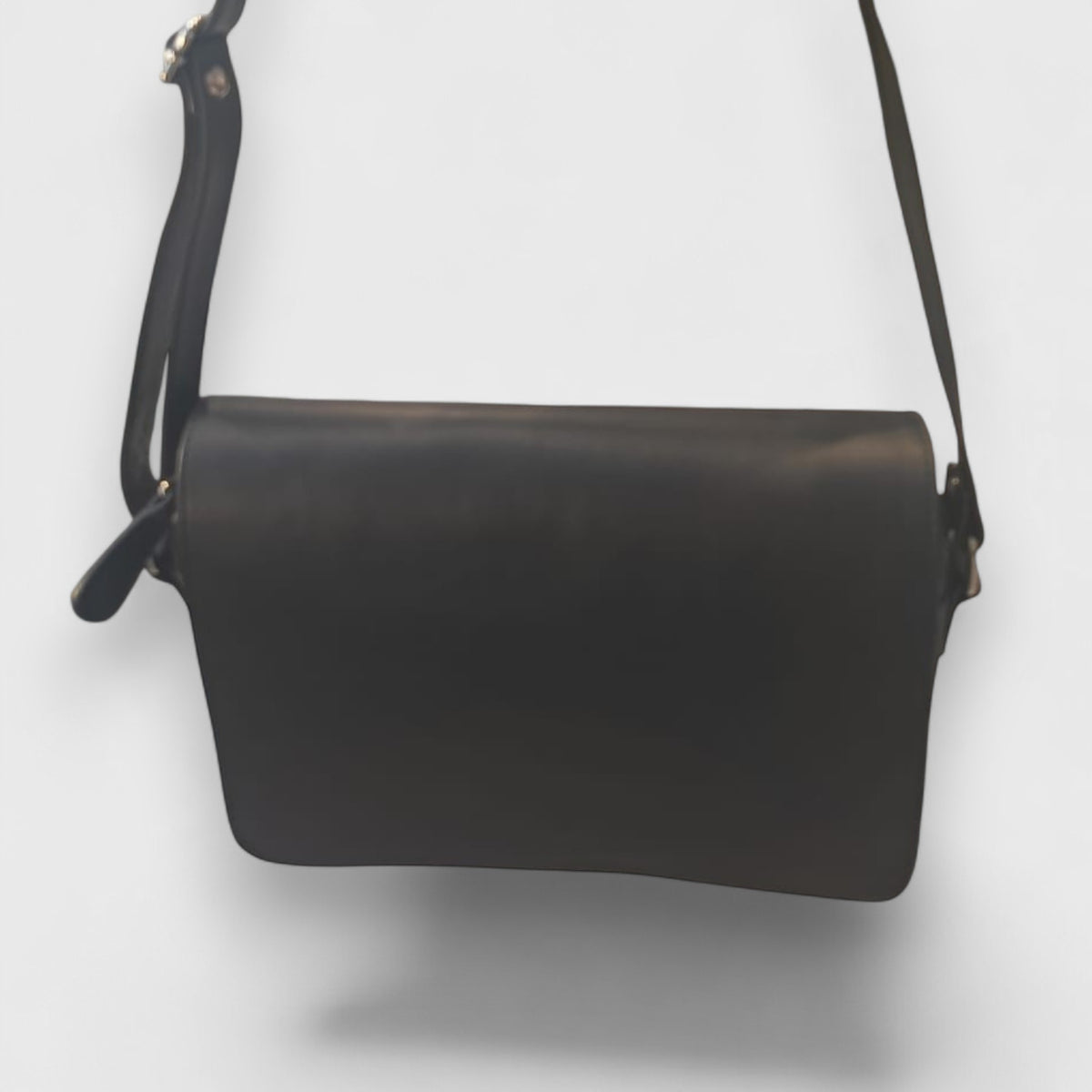 Pelletteria Pelle Nuda Milano, Vera pelle Italiana, Negozio borse donna, Aida nero opaco