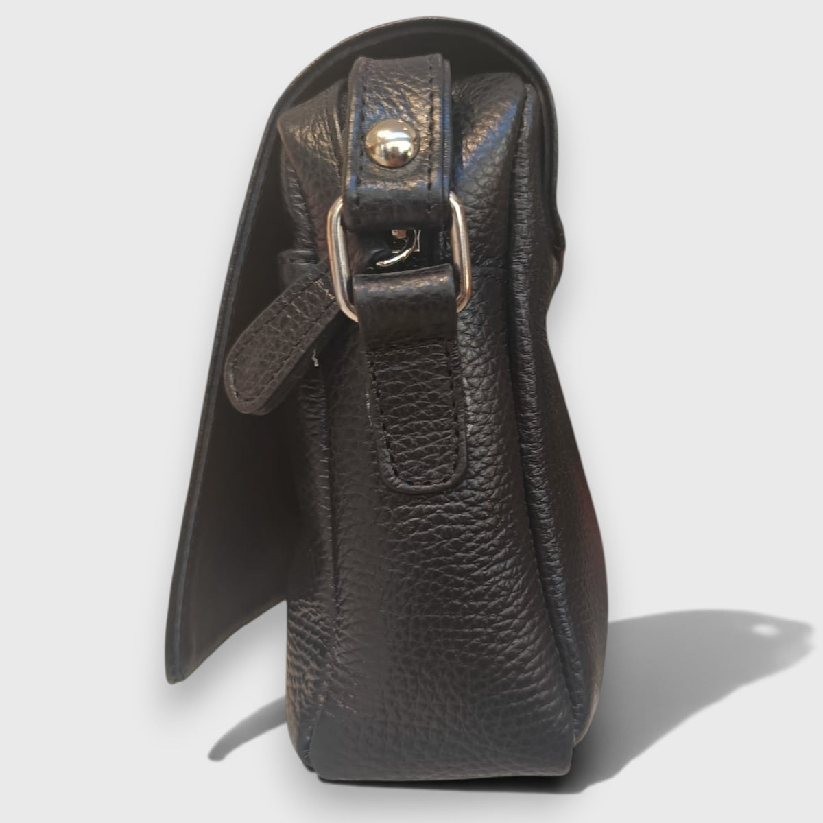 Pelletteria Pelle Nuda Milano, Vera pelle italiana, Negozio borse donna, Aida nera