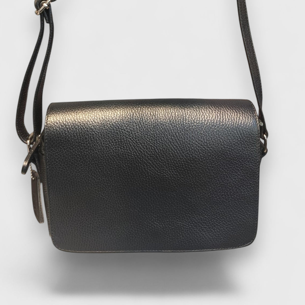 Pelletteria Pelle Nuda Milano, Vera pelle italiana, Negozio borse donna, Aida nera