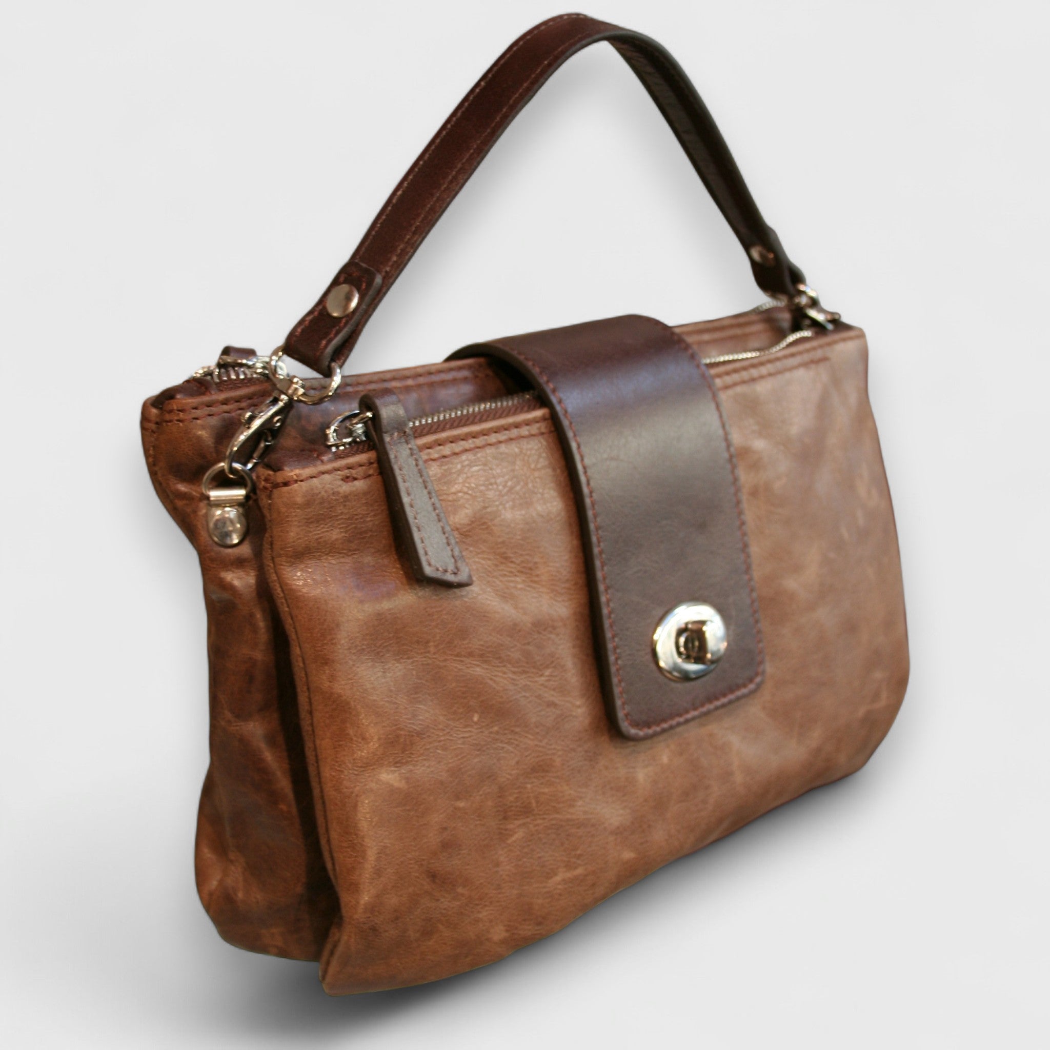 Pelletteria Pelle Nuda Milano, Artigianato Italiano, Vera pelle, Negozio borse donna, Alda Girello marrone