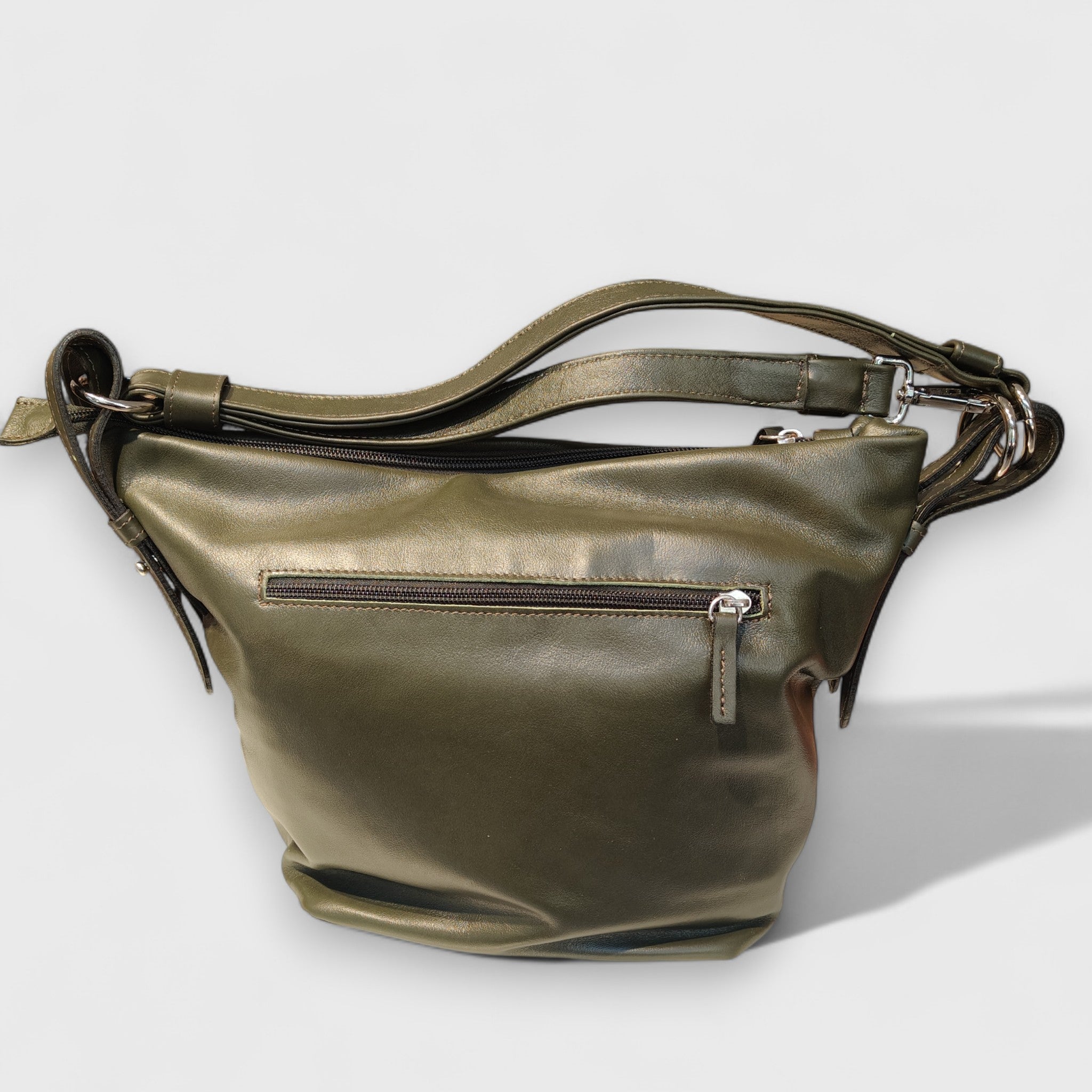 Pelletteria Pelle Nuda Milano, Artigianato Italiano, Vera Pelle, Negozio borse donna, Alessandra verde
