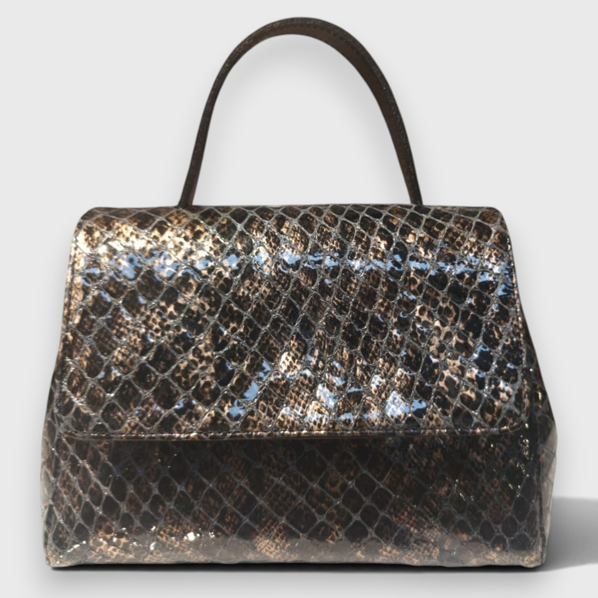 Pelletteria Pelle Nuda Milano, vera pelle italiana, Negozio borse donna, Amor marrone-bronzo lucido