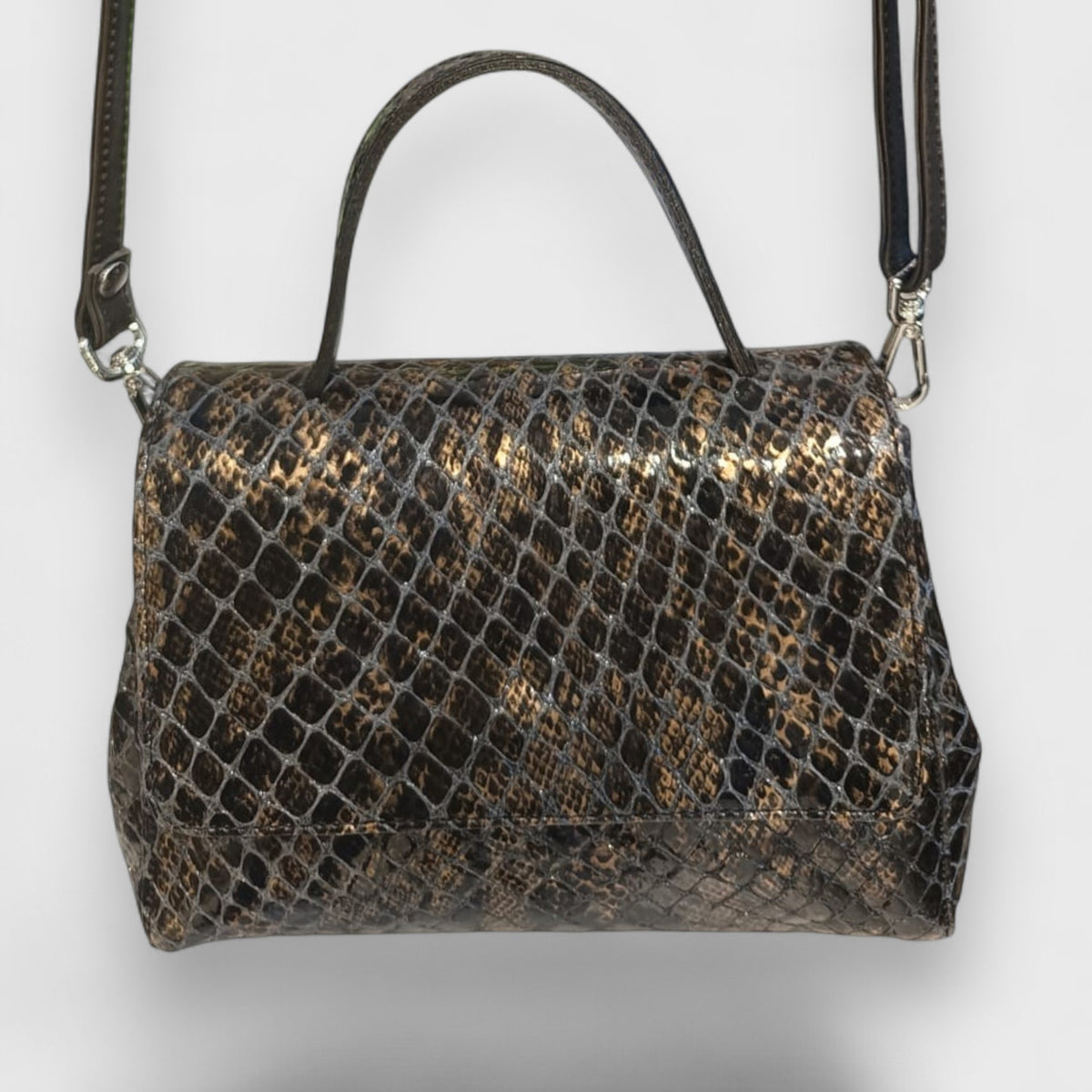 Pelletteria Pelle Nuda Milano, vera pelle italiana, Negozio borse donna, Amor marrone-bronzo lucido