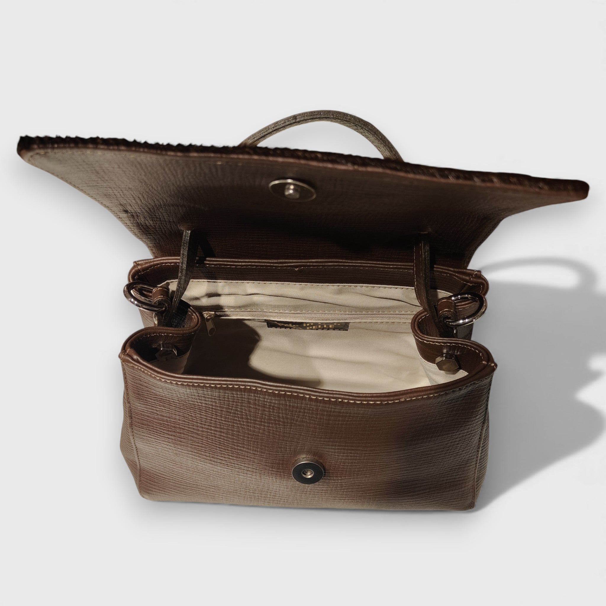 Pelletteria Pelle Nuda Milano, Artigianato Italiano, Vera pelle, Negozio Borse donna, Amor marrone