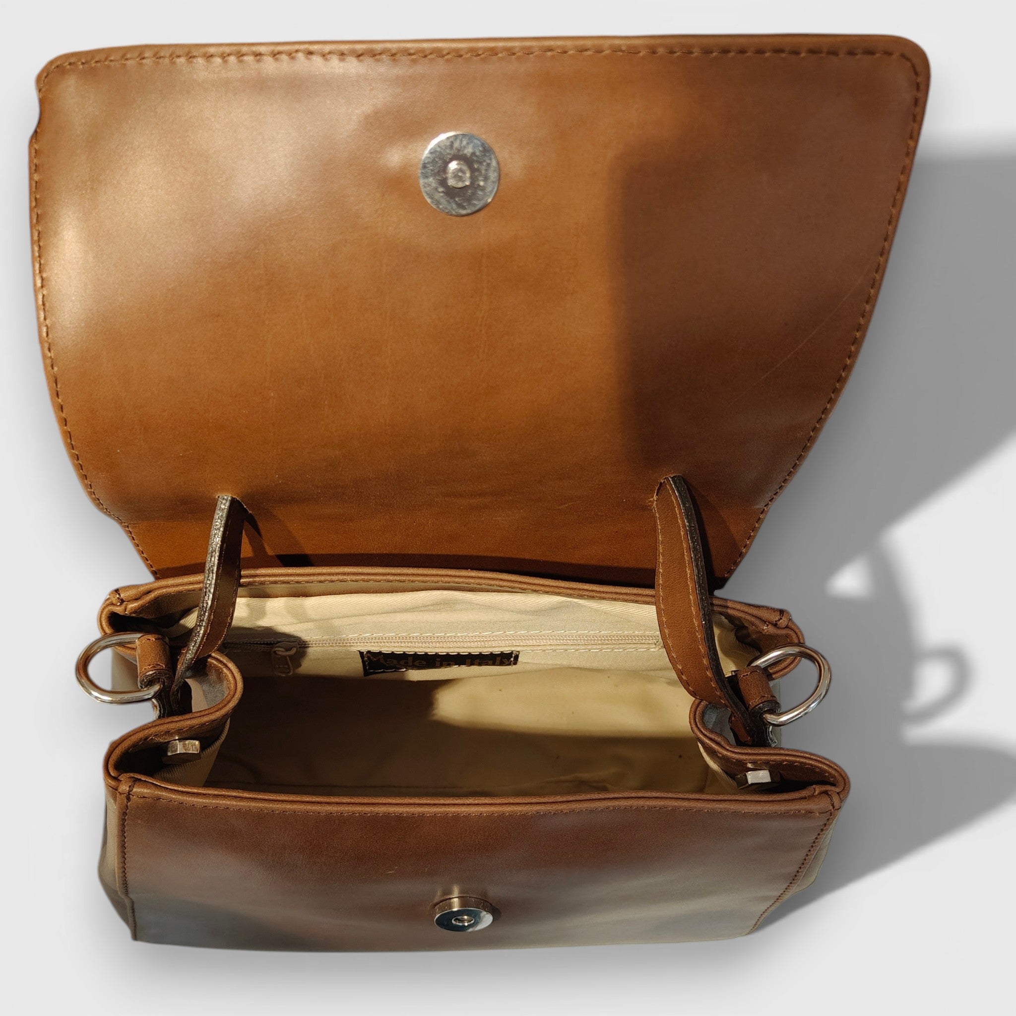 Pelletteria Pelle Nuda Milano, Artigianato Italiano, Vera pelle, Negozio borse donna, Amor marrone