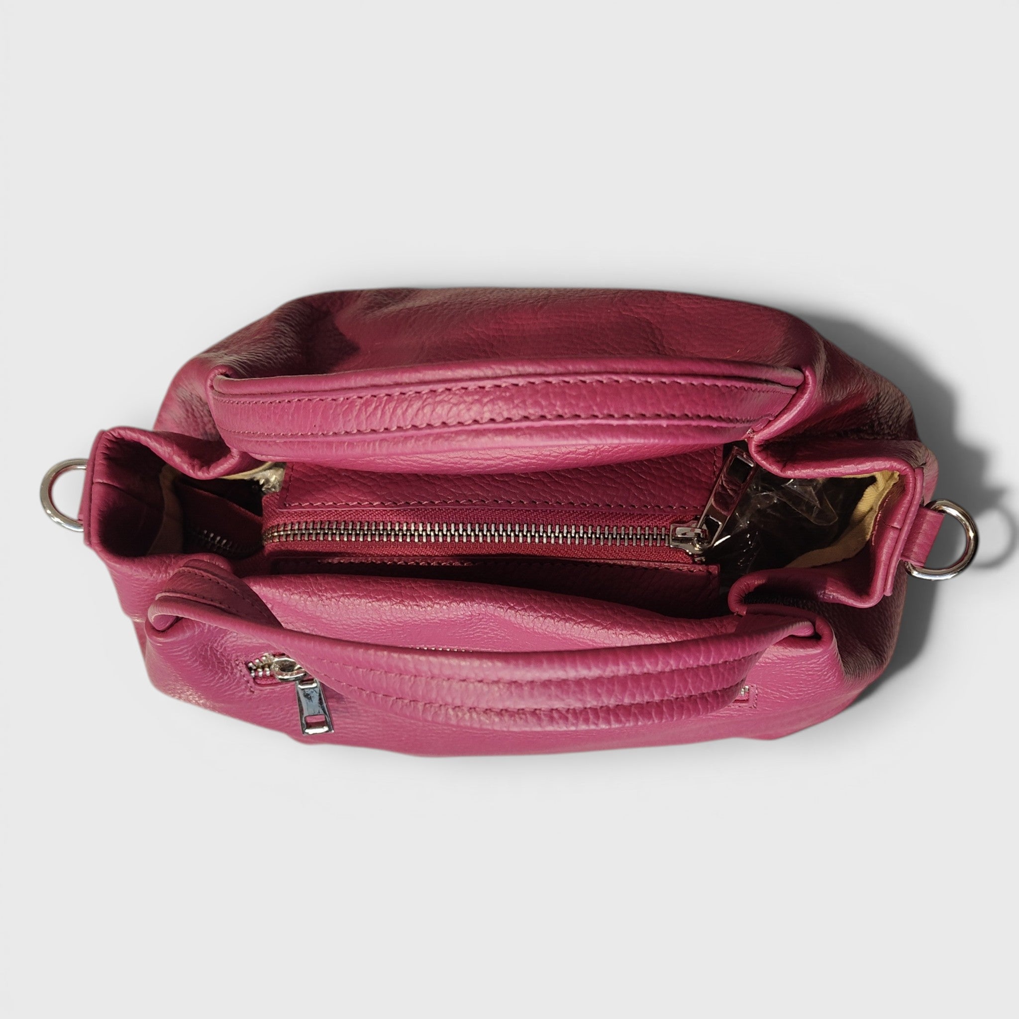 Pelletteria Pelle Nuda Milano, Vera pelle italiana, Negozio borse donna, Andrea fucsia