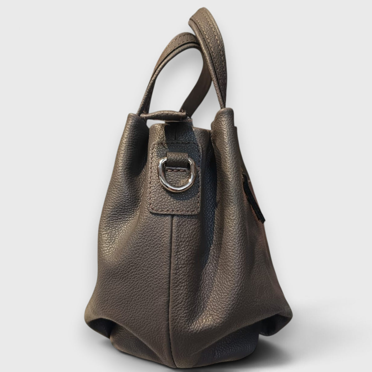 Pelletteria Pelle Nuda Milano, Vera pelle Italiana, Negozio borse donna, Andrea grigio