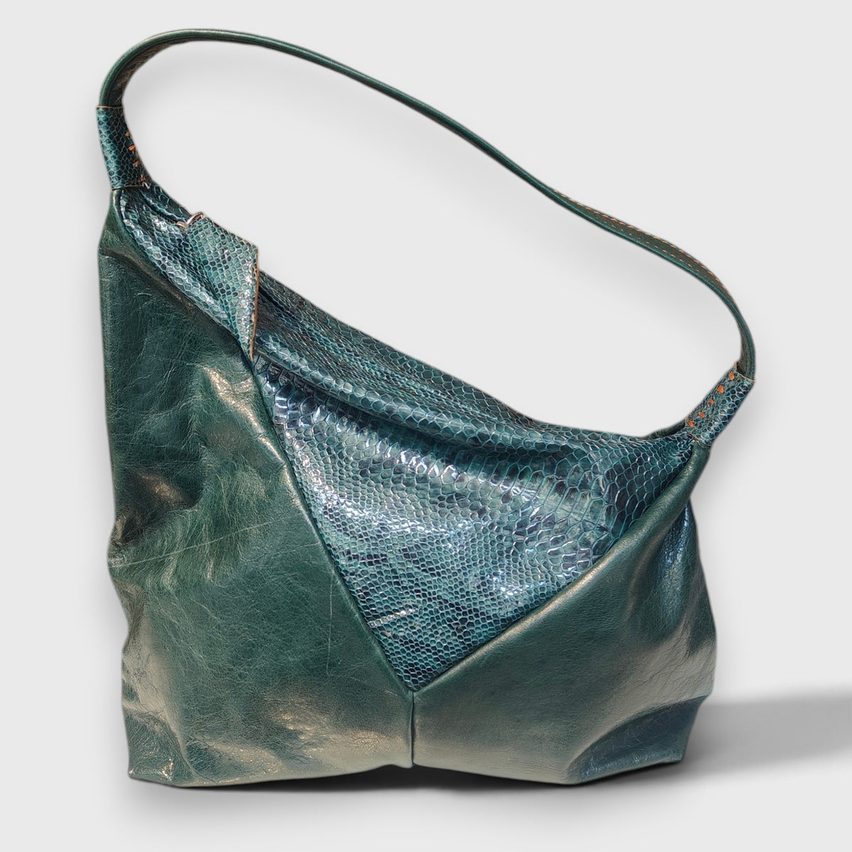 Pelletteria Pelle Nuda Milano, Vera pelle Italiana, Negozio borse donna, Arisa piccola verde