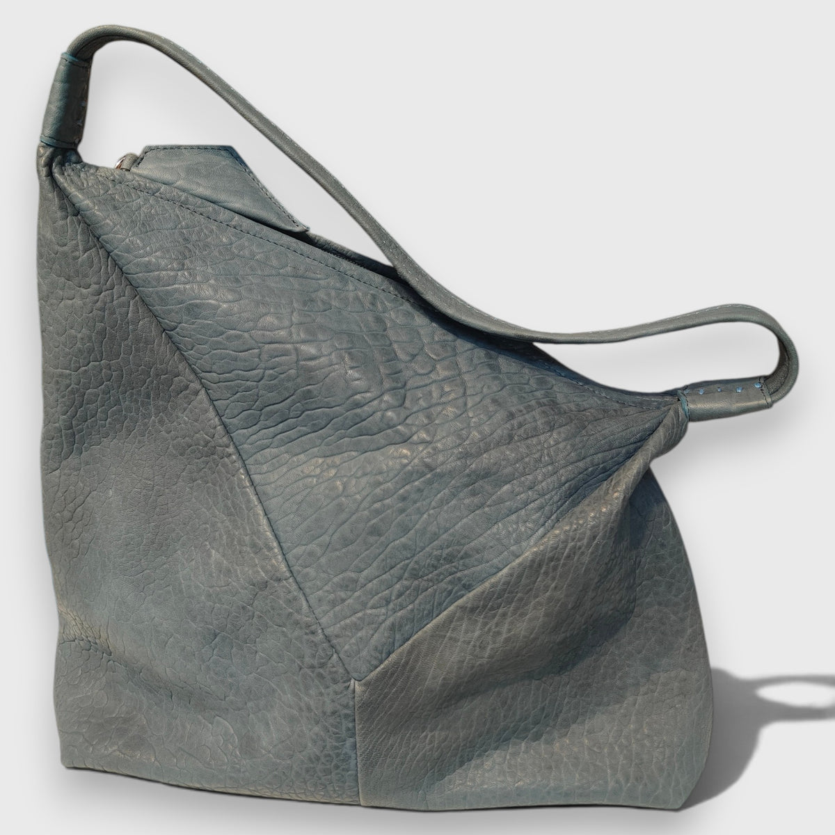 Pelletteria Pelle Nuda Milano, Vera pelle Italiana, Negozio borse donna, Arisa piccola blu