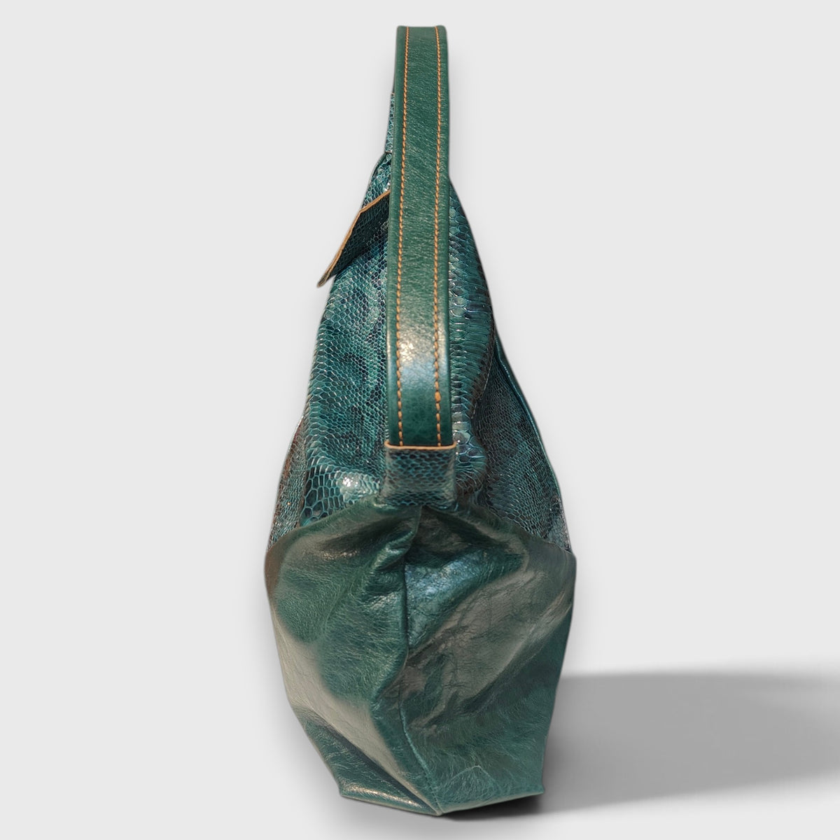 Pelletteria Pelle Nuda Milano, Vera pelle Italiana, Negozio borse donna, Arisa piccola verde