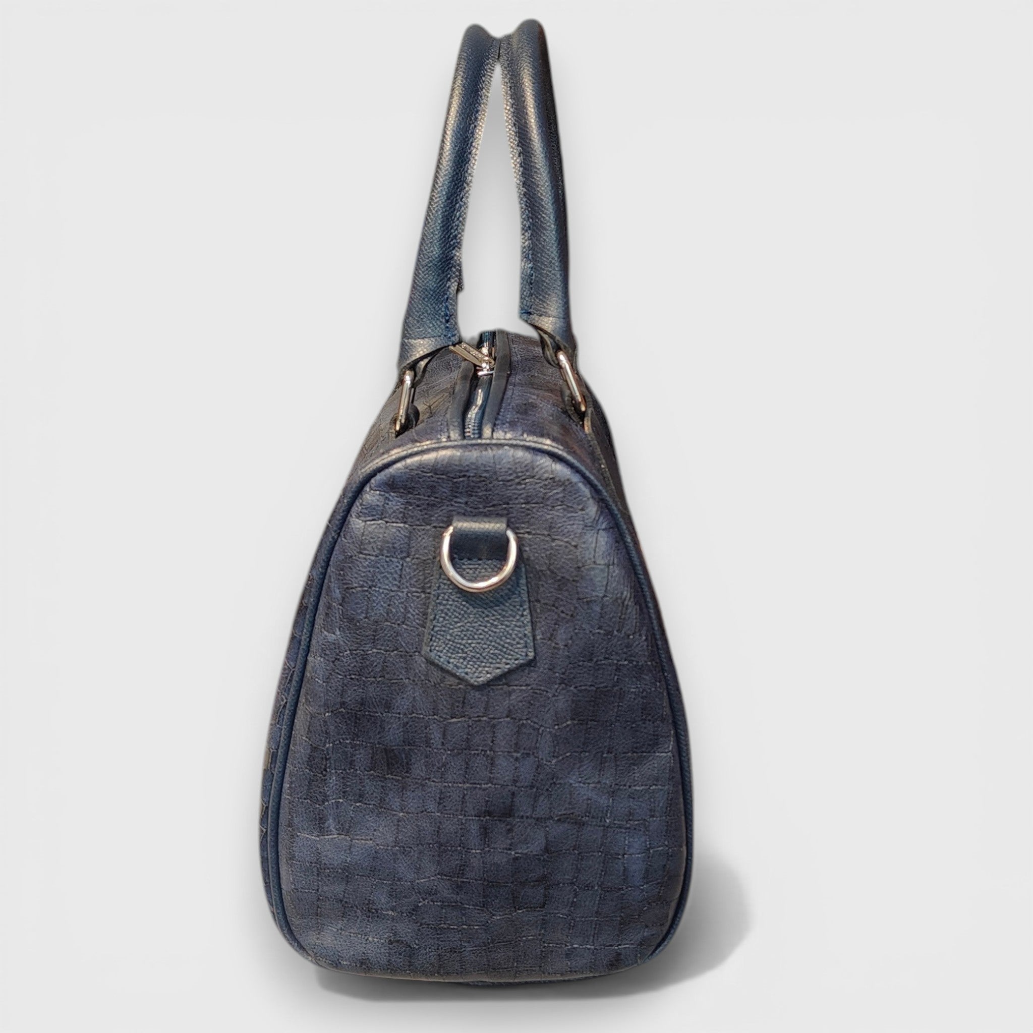 Pelletteria Pelle Nuda Milano, Artigianato Italiano, Vero pelle, Negozio borse donna, Baule medio blu