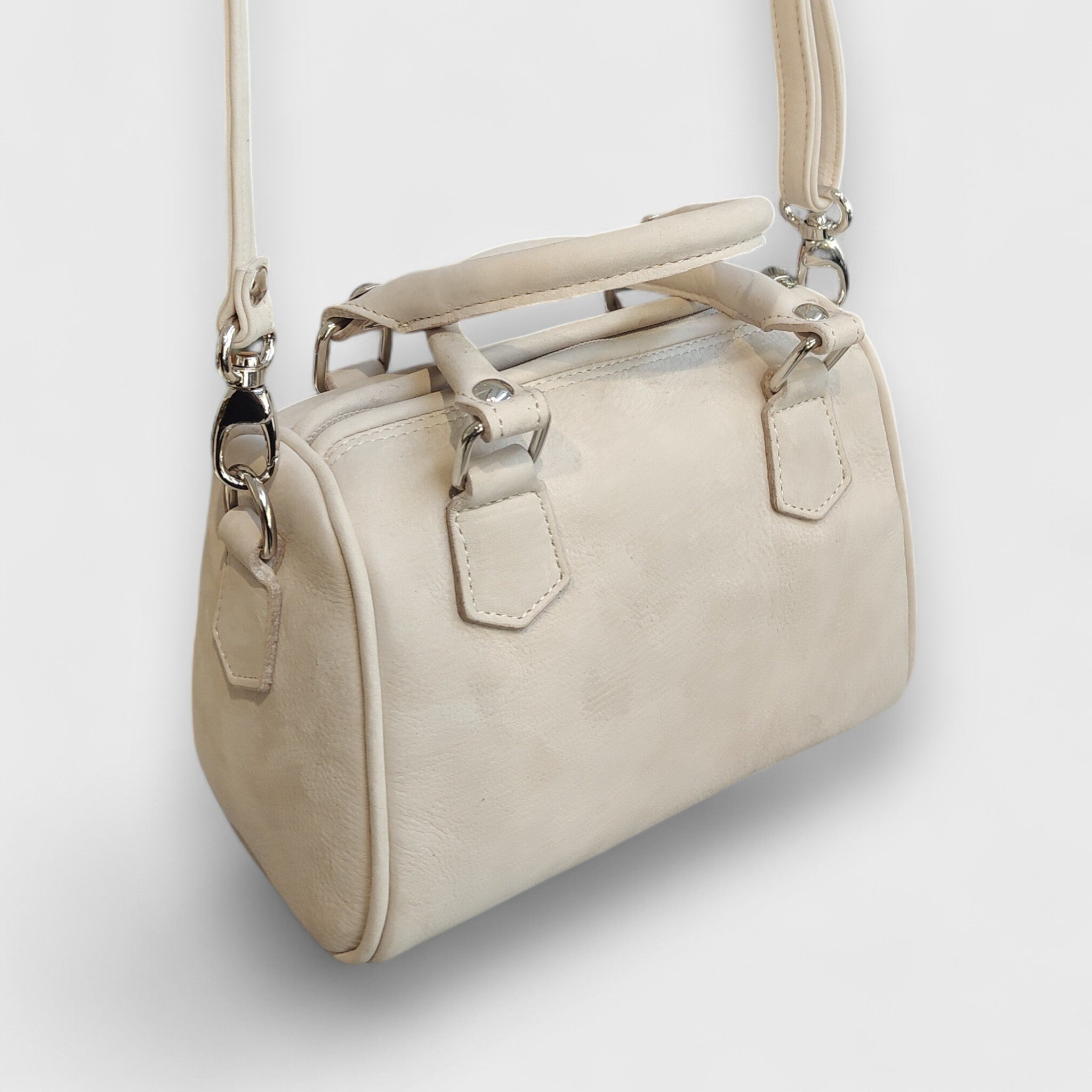 Pelletteria Pelle Nuda Milano, Vera pelle italiana, Negozio borse donna, Bauletto mini avorio