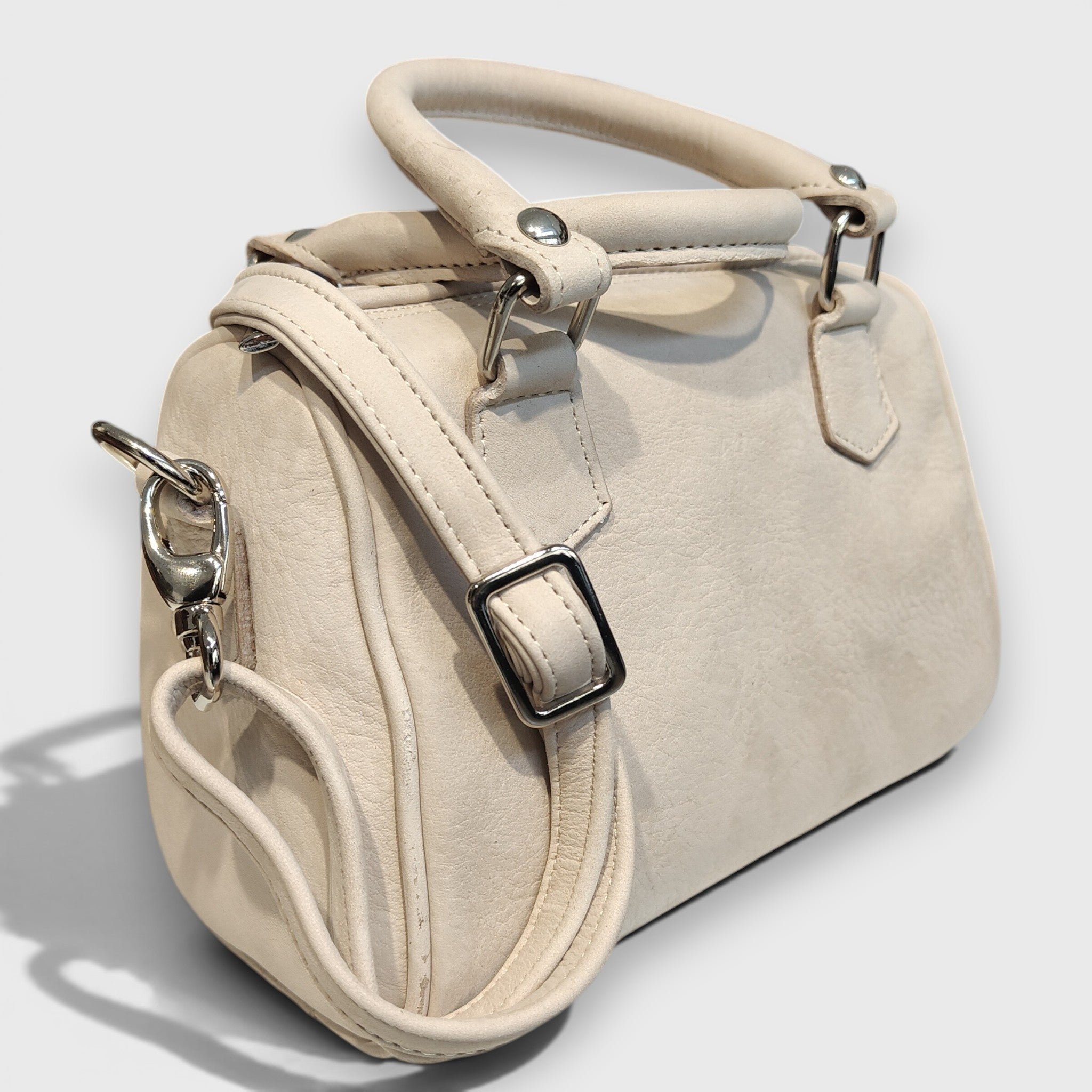 Pelletteria Pelle Nuda Milano, Vera pelle italiana, Negozio borse donna, Bauletto mini avorio