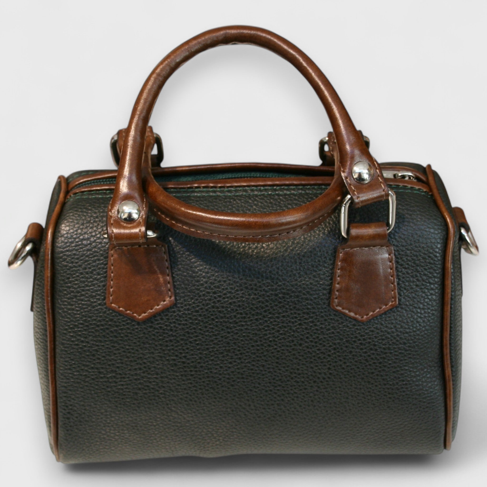 Pelletteria Pelle Nuda Milano, Artigianato italiano, vera pelle, Negozio borse donna, Bauletto mini verde