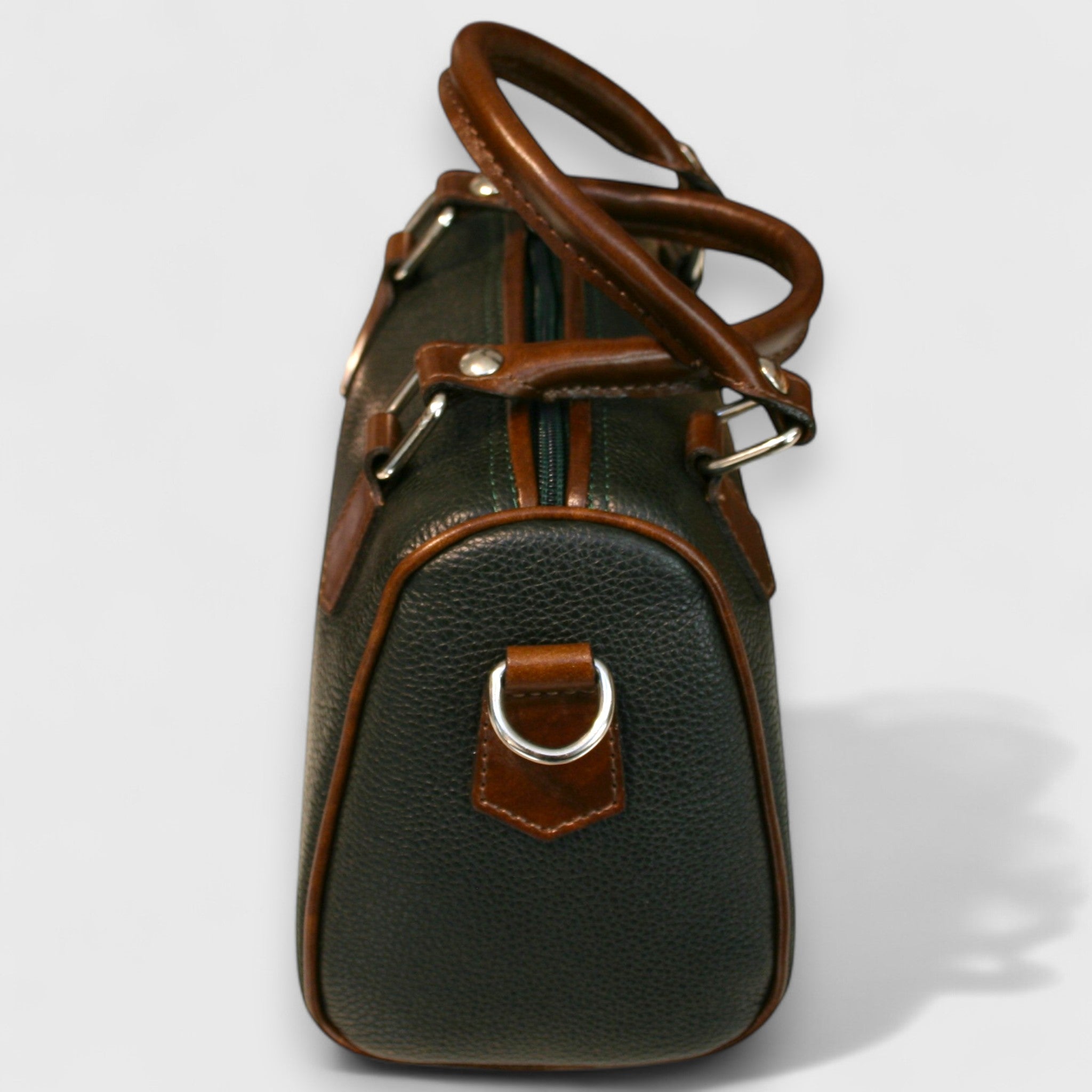 Pelletteria Pelle Nuda Milano, Artigianato italiano, vera pelle, Negozio borse donna, Bauletto mini verde