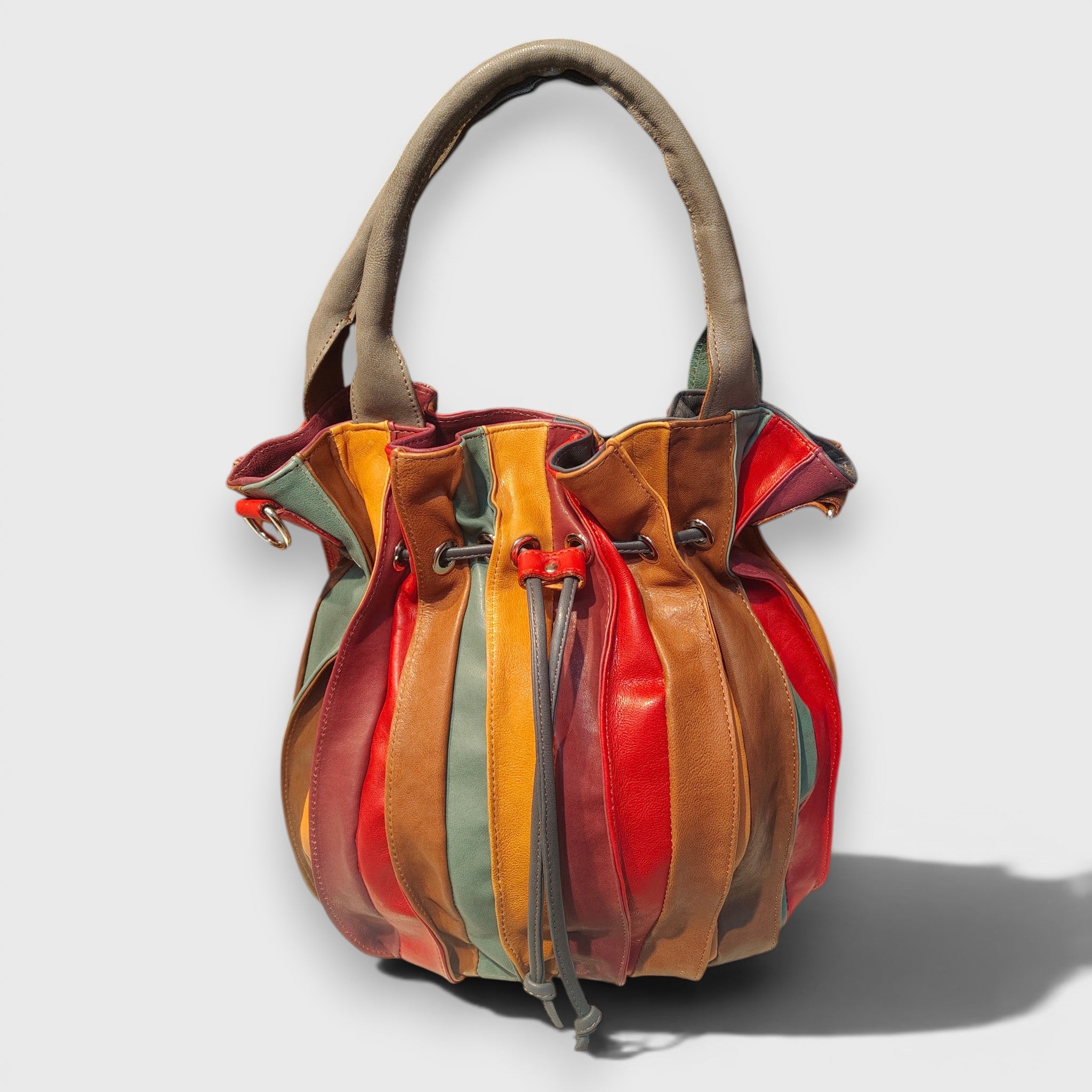 Pelletteria Pelle Nuda Milano, Vera pelle italiana, Negozio borse donna, Caramella multicolore