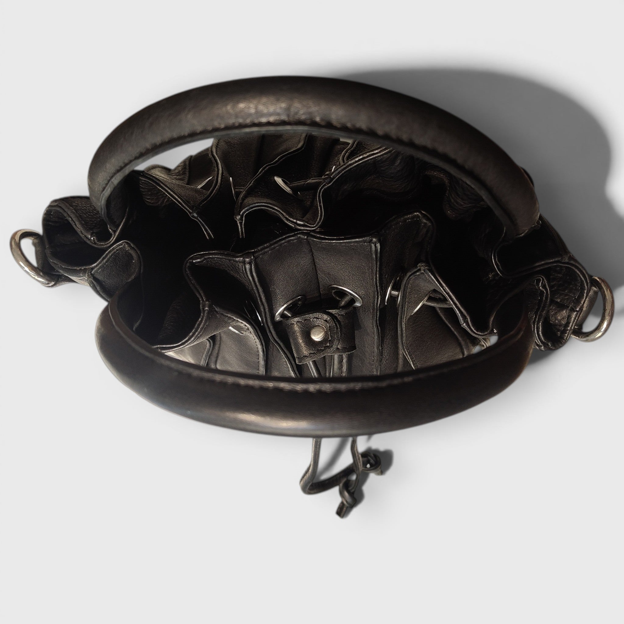 Pelletteria Pelle Nuda Milano, Vera pelle italiana, Negozio borse donna, Caramella mini nero