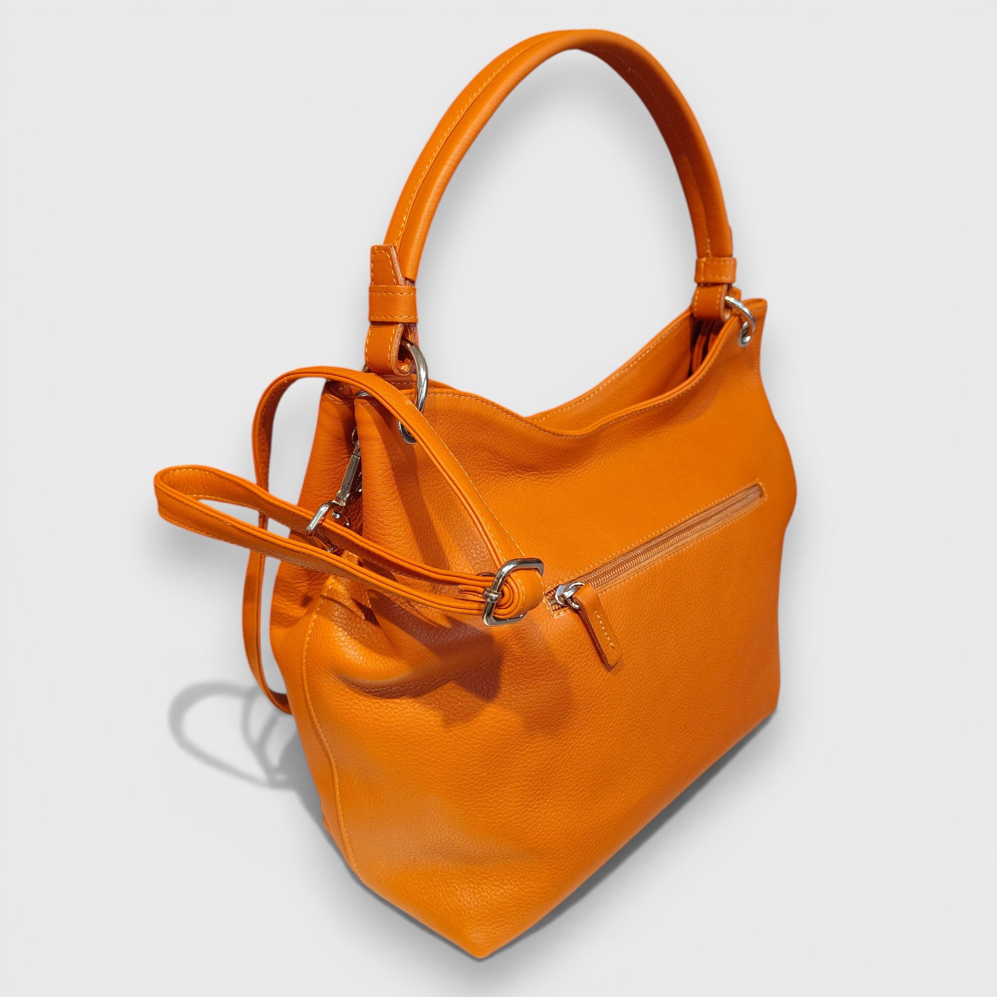 Pelletteria Pelle Nuda Milano, Artigianato Italiano, Vera Pelle, Negozio borse donna, Cris arancione