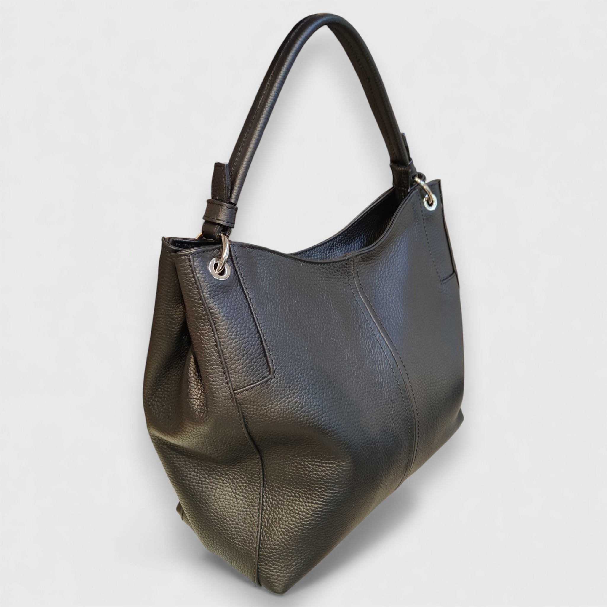 Pelletteria Pelle Nuda Milano, Artigianato Italiano, Vera pelle, Negozio borse donna, Cris nera