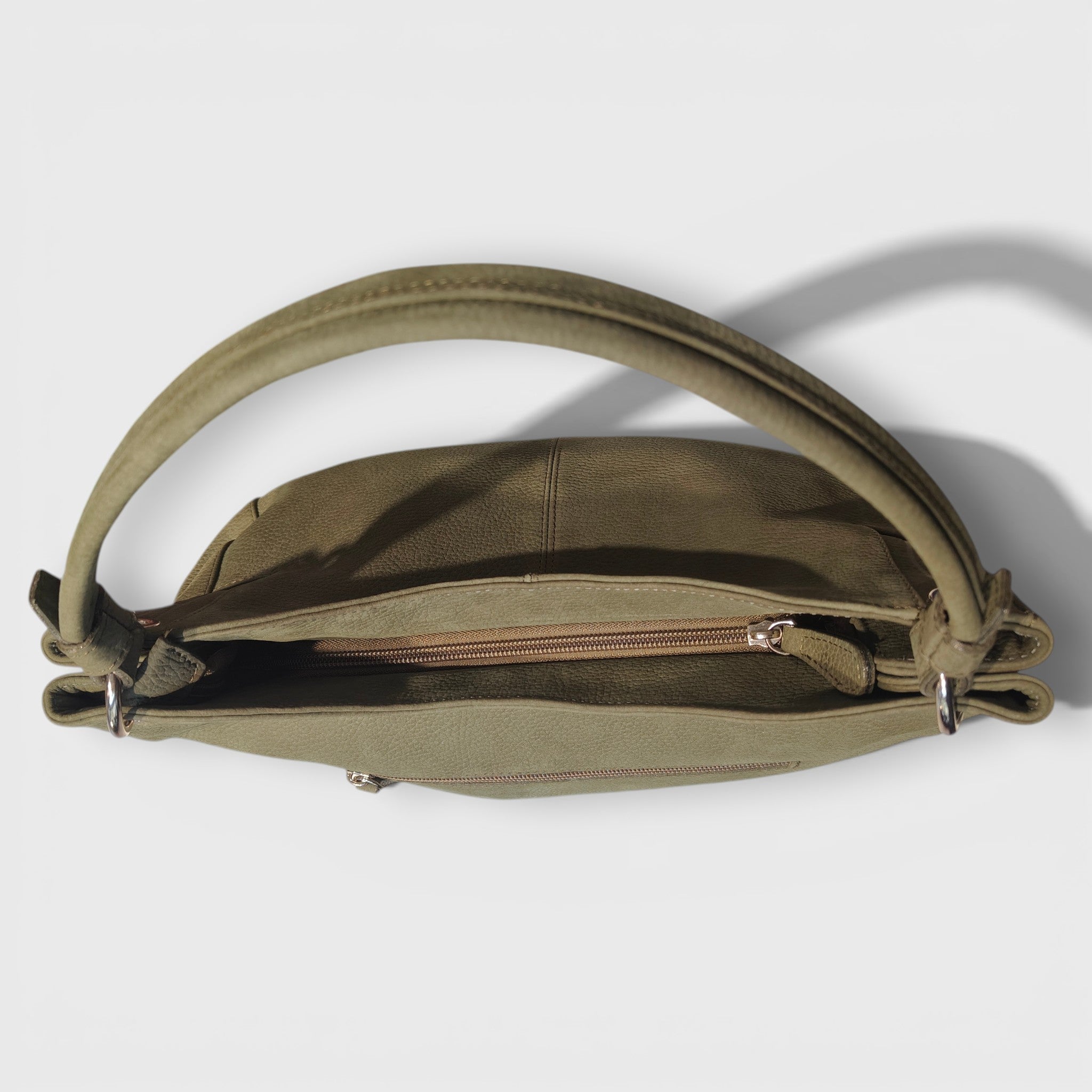 Pelletteria Pelle Nuda Milano, Artigianato Italiano, Vera pelle, Negozio borse donna, Cris verde nabuk