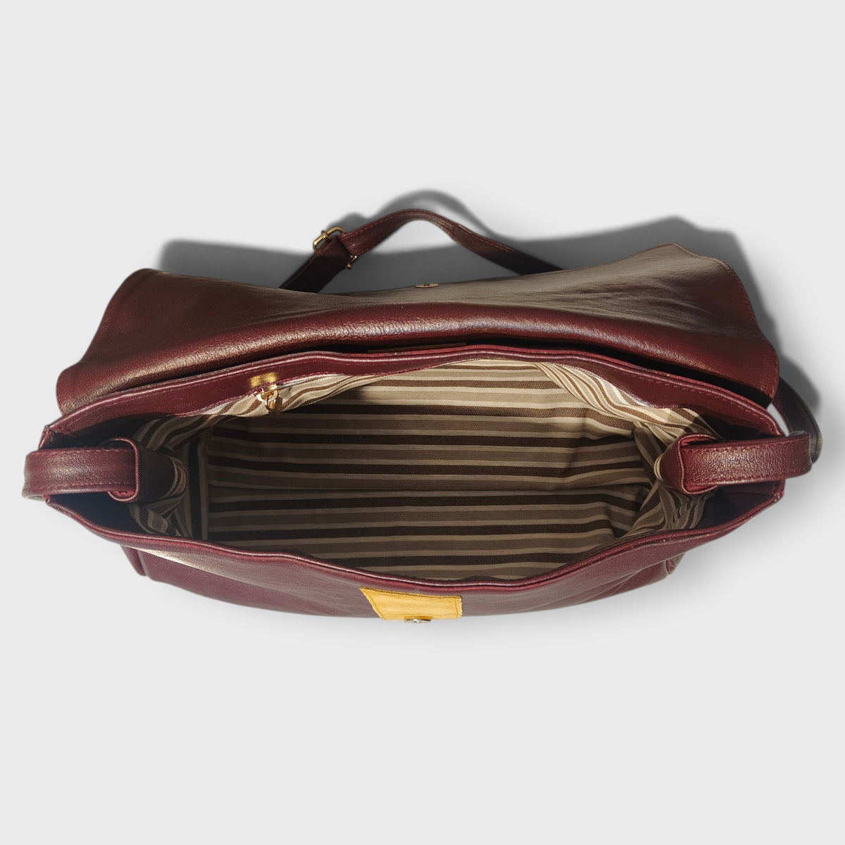Pelletteria Pelle Nuda Milano, Vera pelle italiana, Negozio borse donna, Dora bordeaux