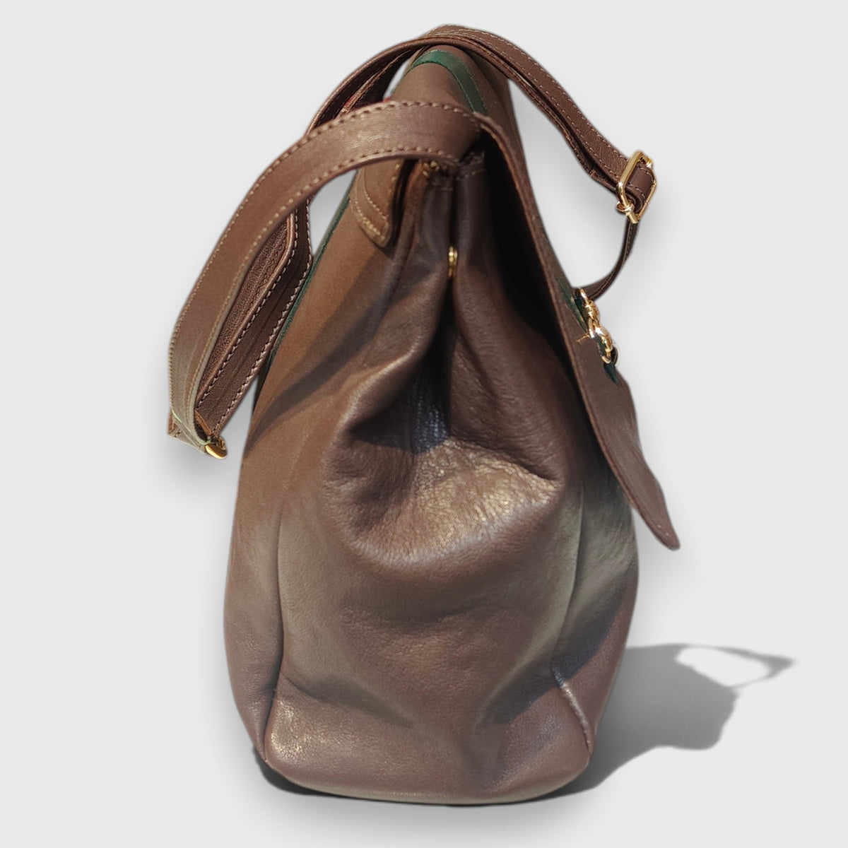 Pelletteria Pelle Nuda Milano, Vera pelle Italiana, Negozio borse donna, Artigianato italiano, Dora marrone