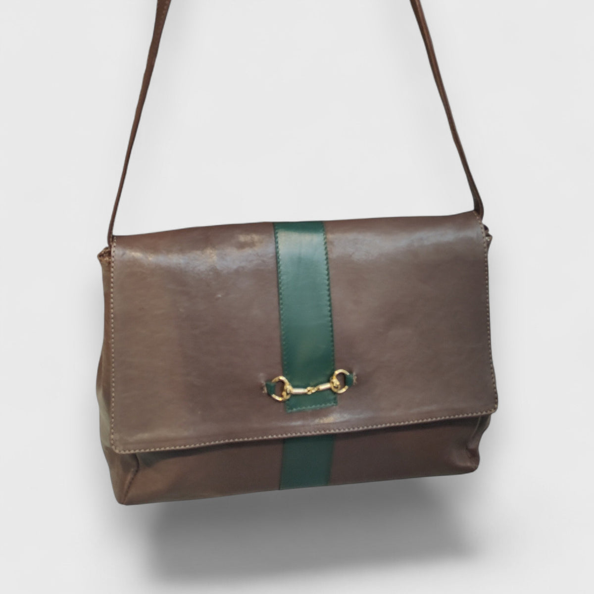 Pelletteria Pelle Nuda Milano, Vera pelle Italiana, Negozio borse donna, Artigianato italiano, Dora marrone