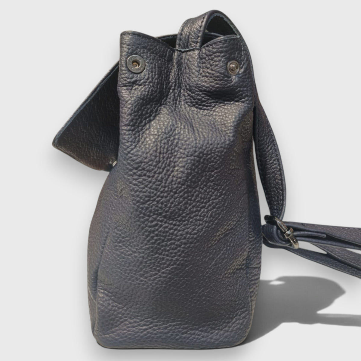 Pelletteria Pelle Nuda Milano, Vera pelle Italiana, Negozio borse donna, Dora Blu
