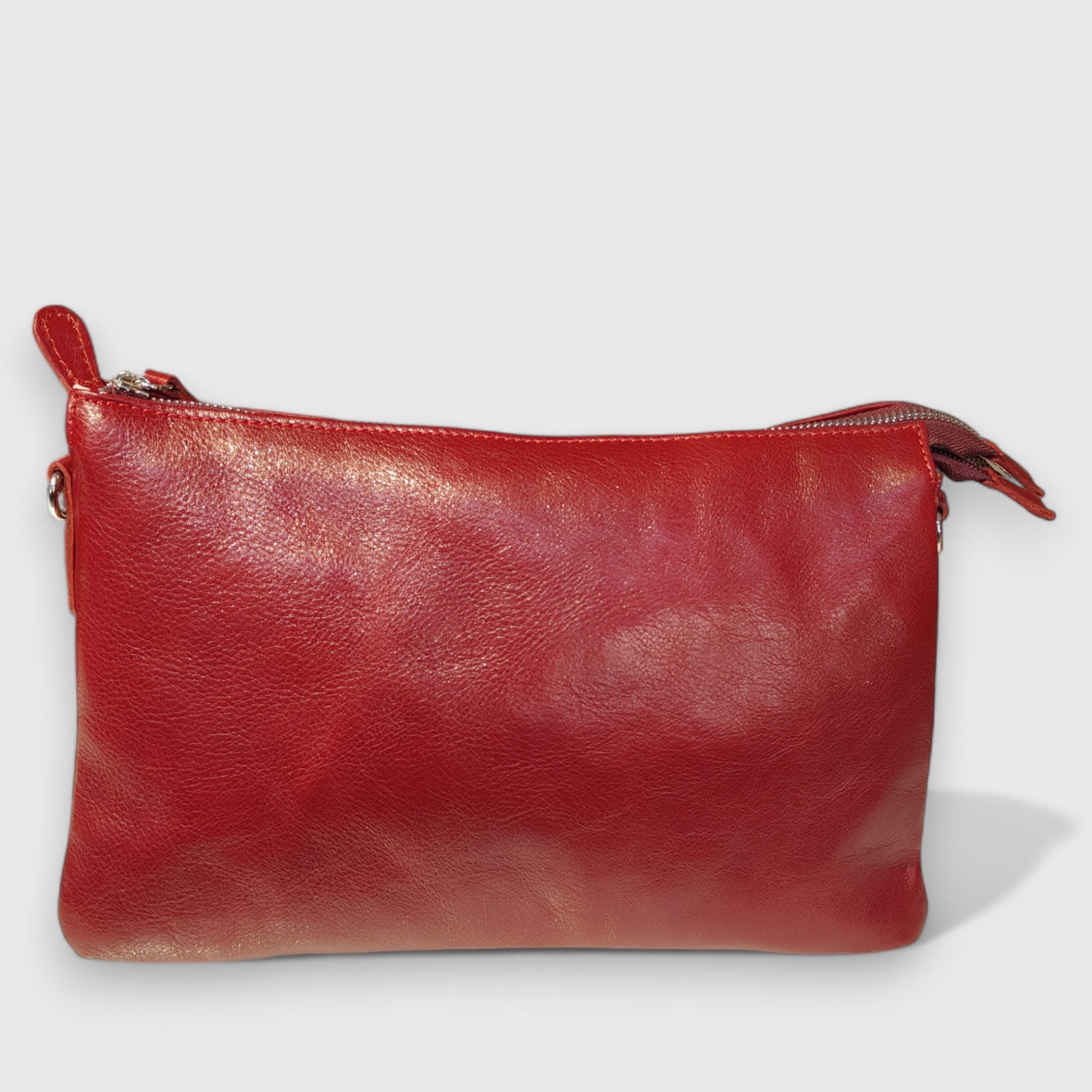 Pelletteria Pelle Nuda Milano, Artigianato Italiano, Vera pelle, Negozio borse donna, Federica rosso scuro