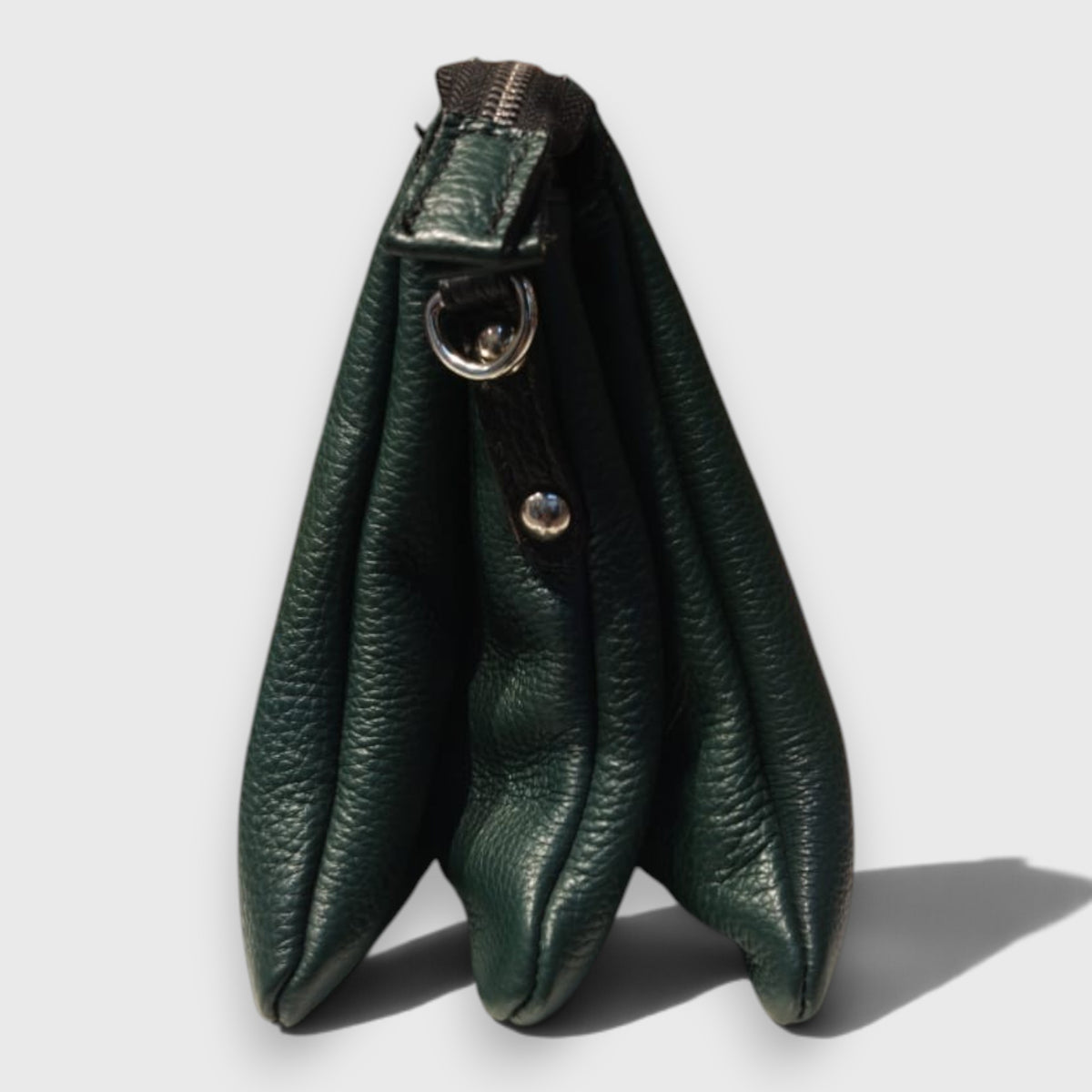 Pelletteria Pelle Nuda Milano, Vera pelle italiana, Negozio borse donna, Federica verde