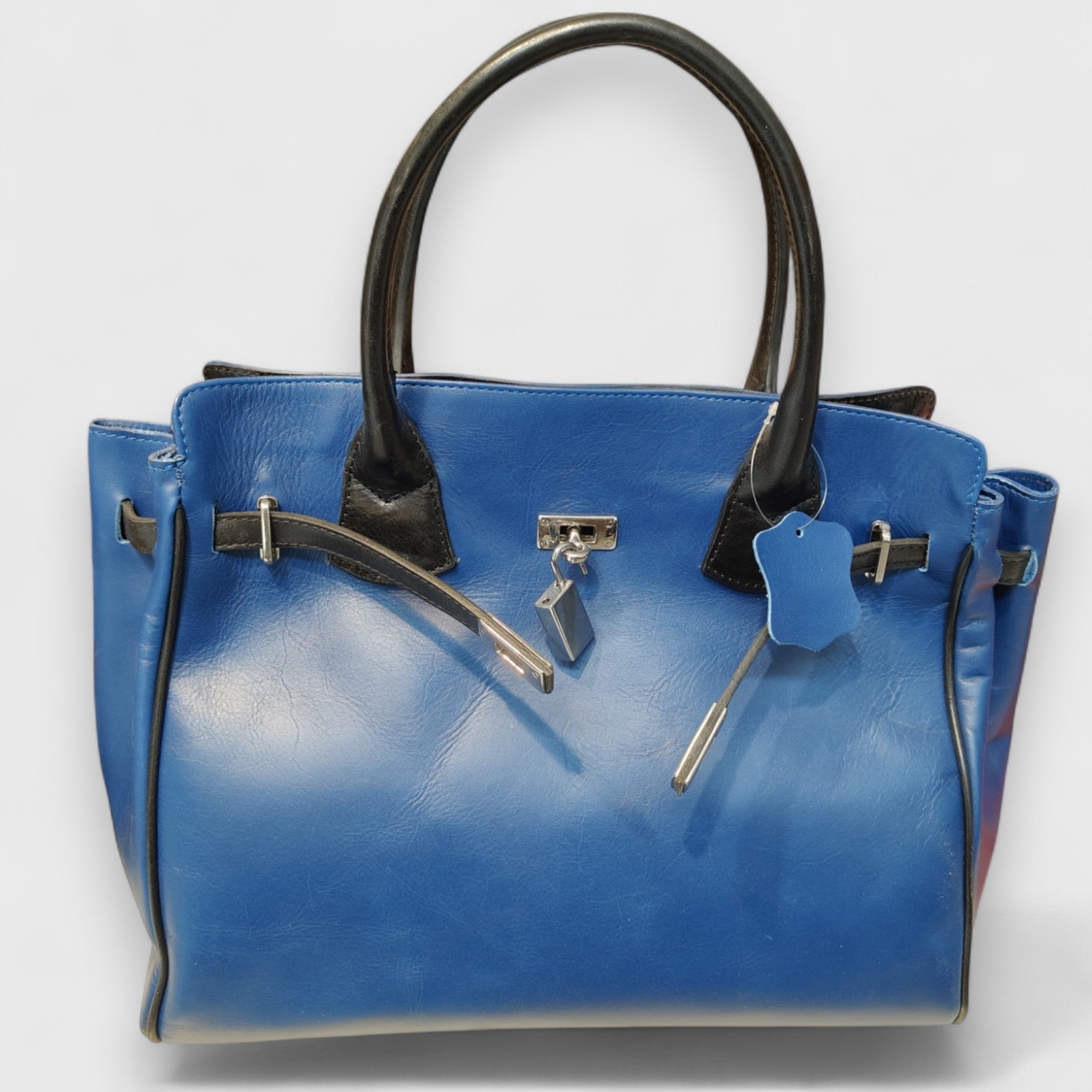FRANCESCA in genuine blue navy leather