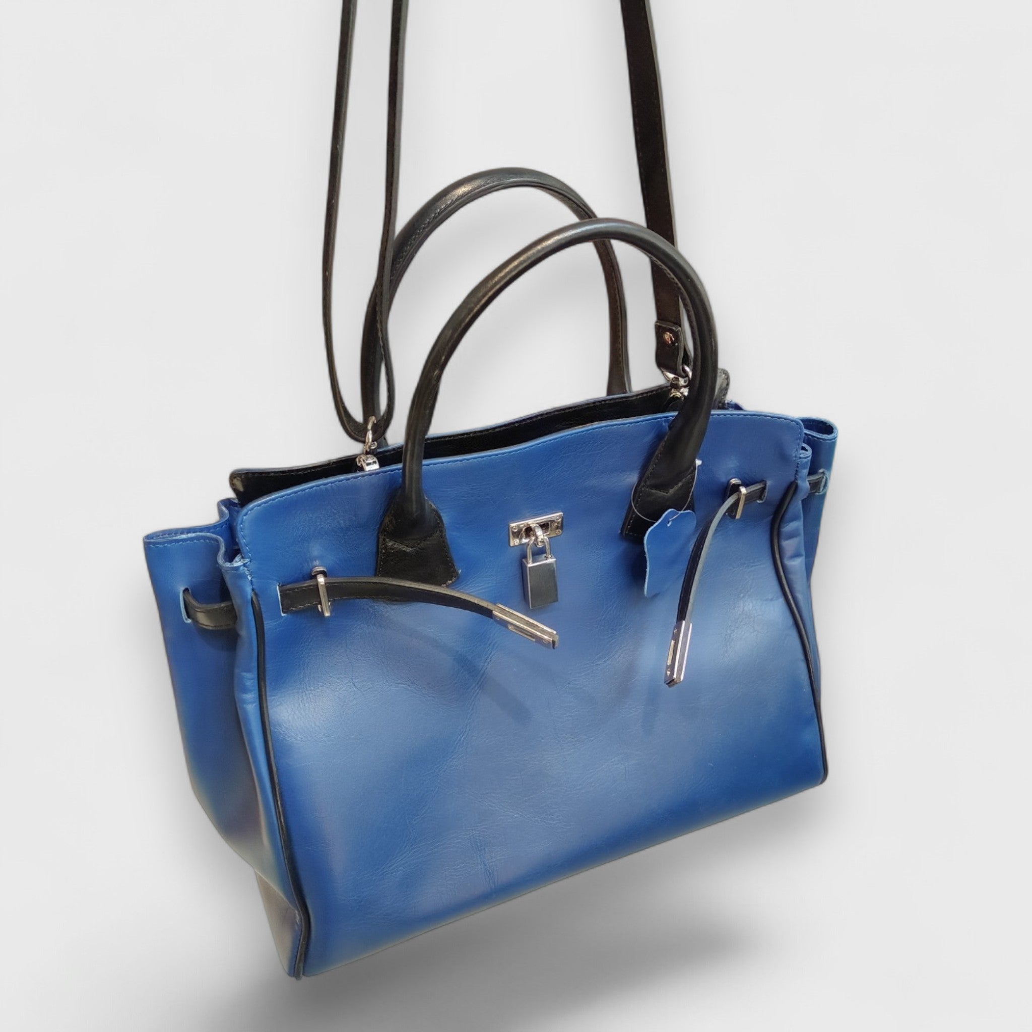 FRANCESCA in genuine blue navy leather